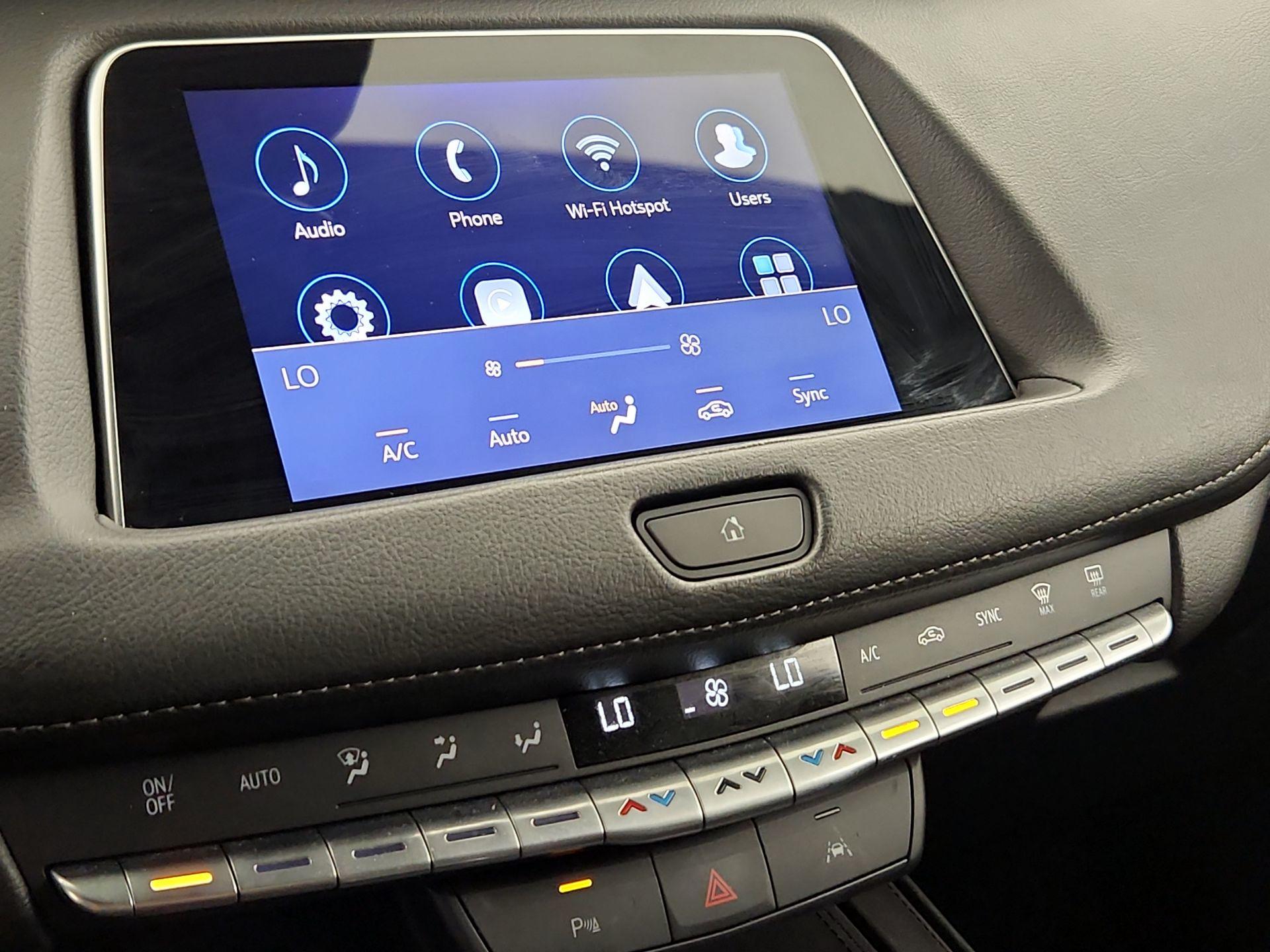 Thumbnail: 2023 Cadillac XT4 - 16