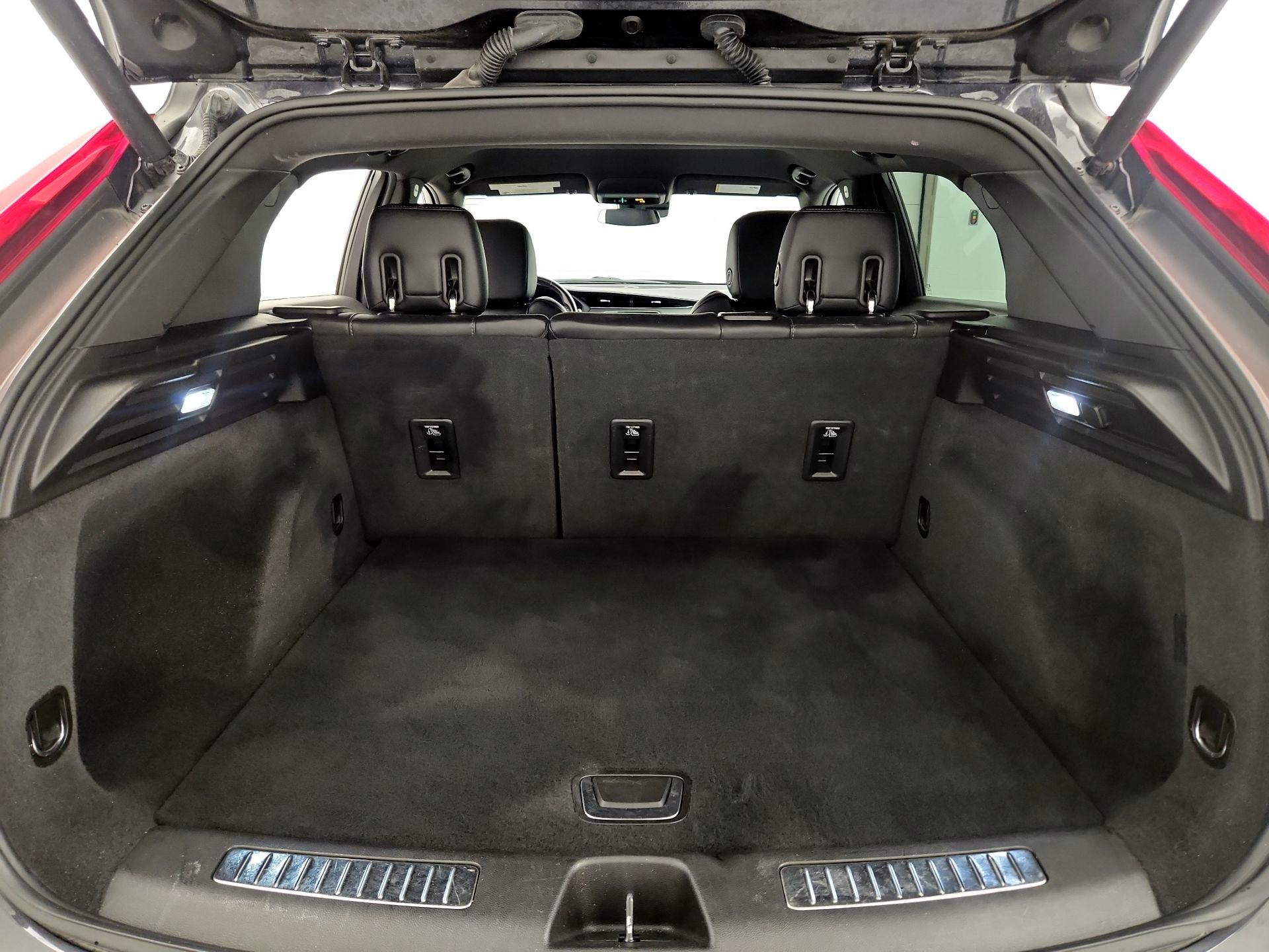 Thumbnail: 2023 Cadillac XT4 - 20