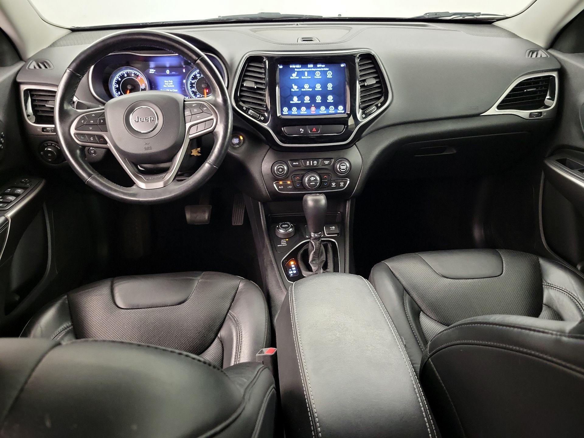 Thumbnail: 2019 Jeep Cherokee - 9
