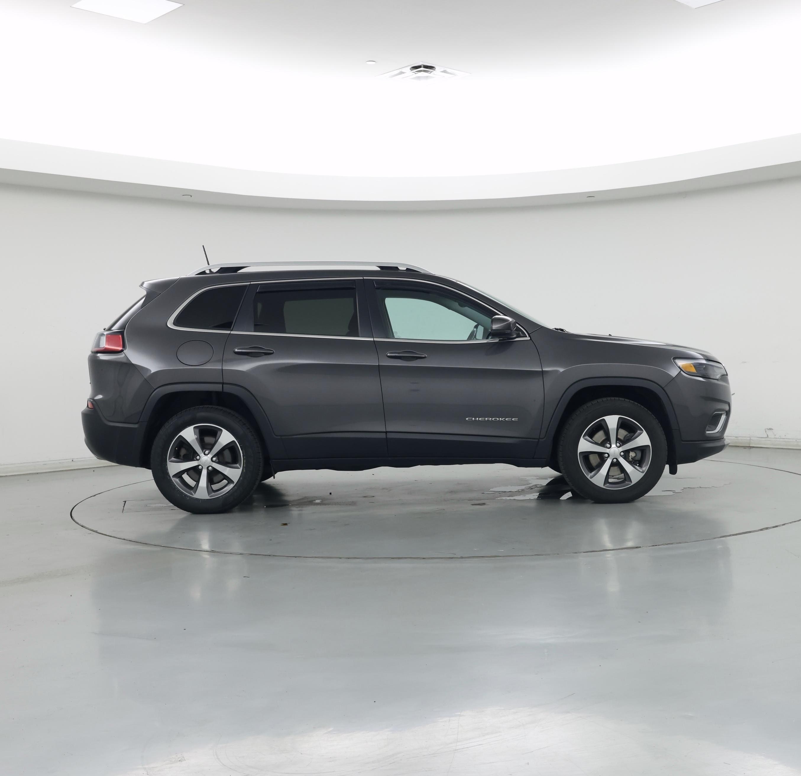 Thumbnail: 2019 Jeep Cherokee - 7