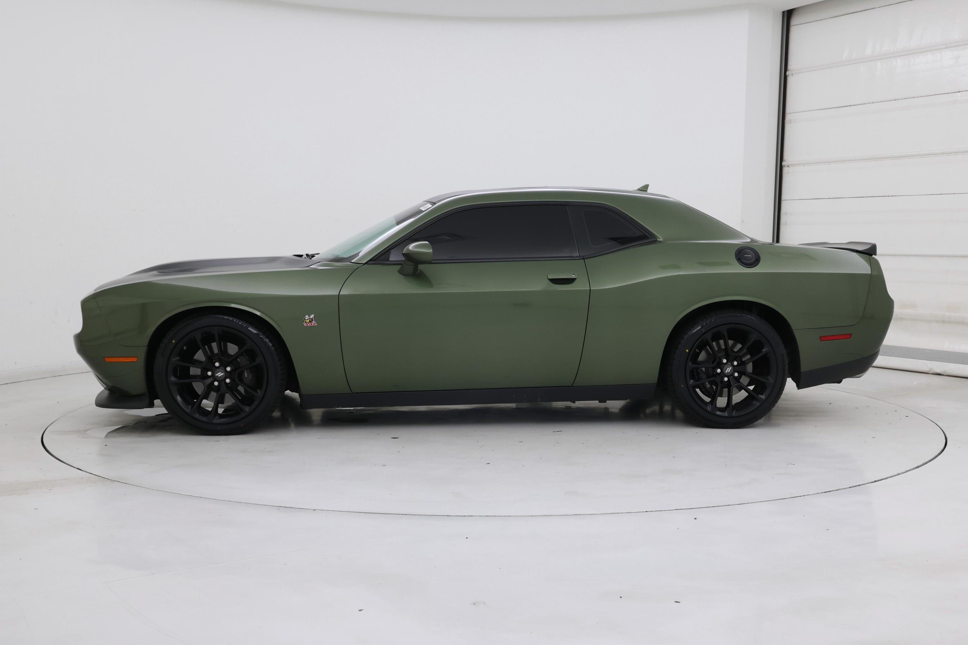 Thumbnail: 2022 Dodge Challenger - 3