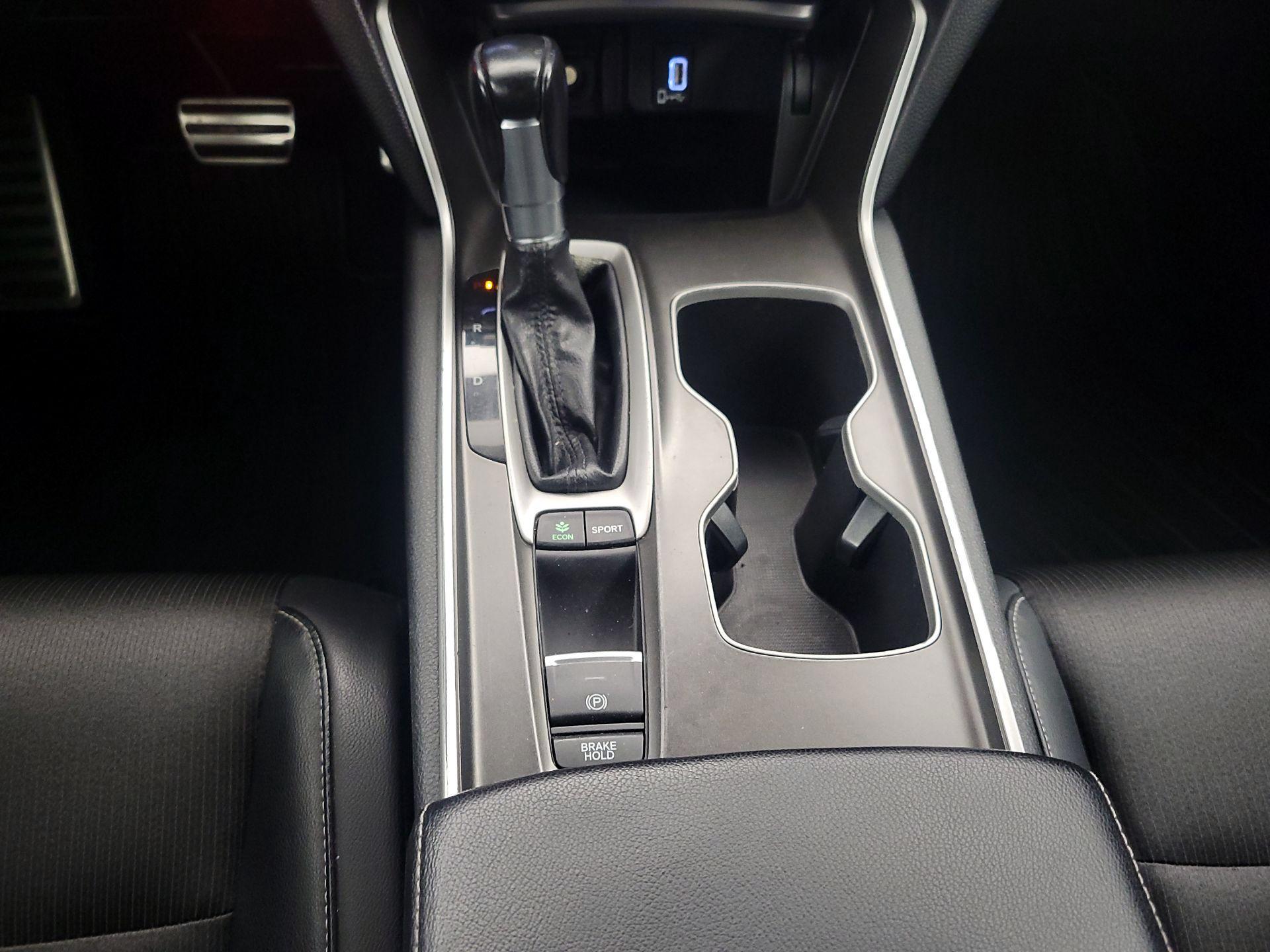 Thumbnail: 2018 Honda Accord - 17