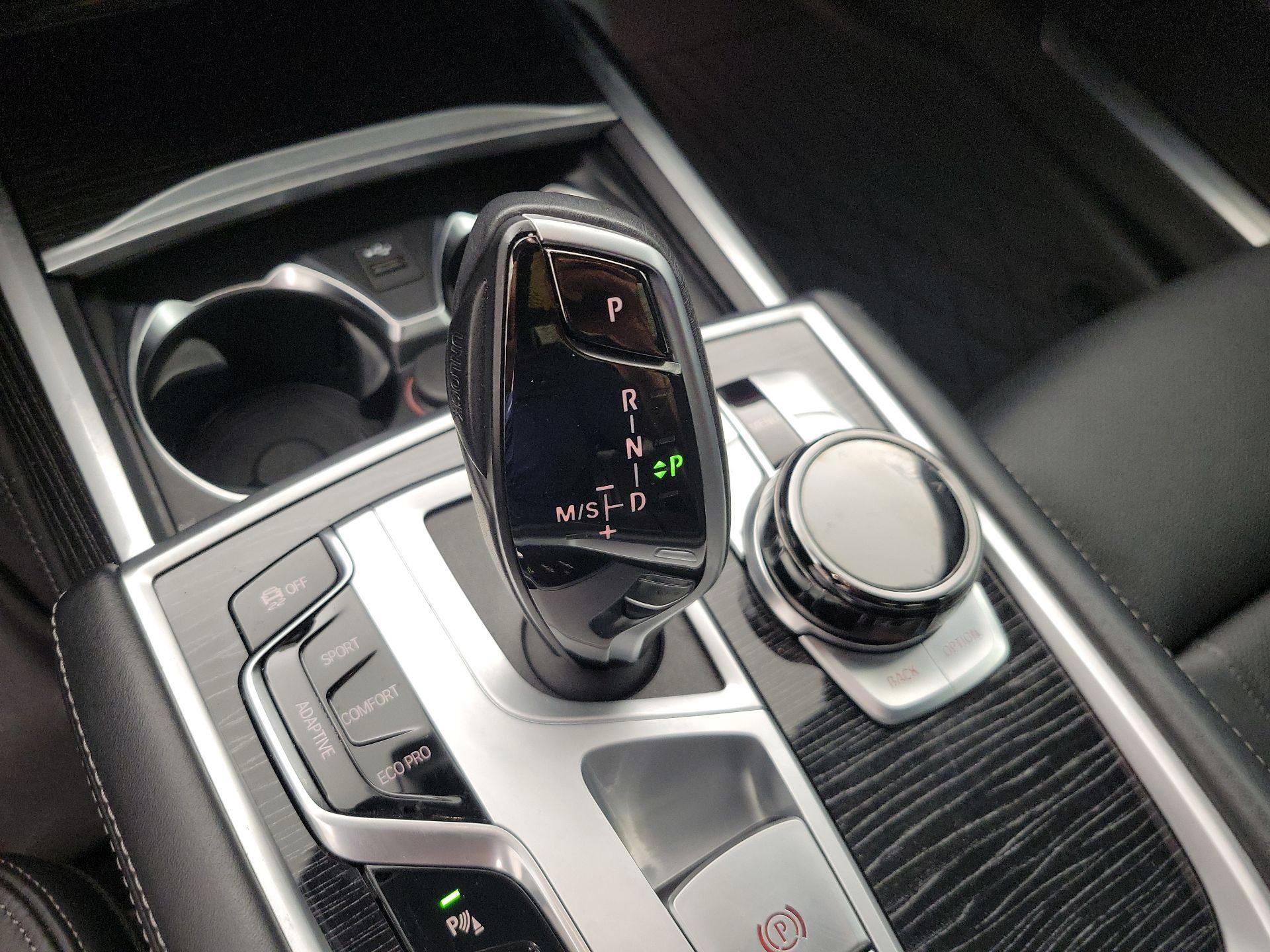 Thumbnail: 2020 BMW 7 Series - 18