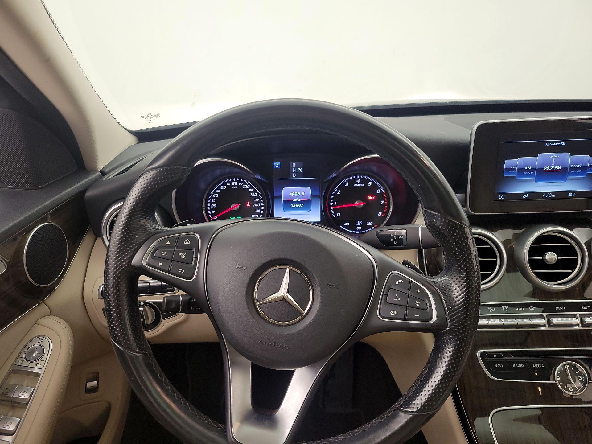 Thumbnail: 2016 Mercedes-Benz C-Class - 10