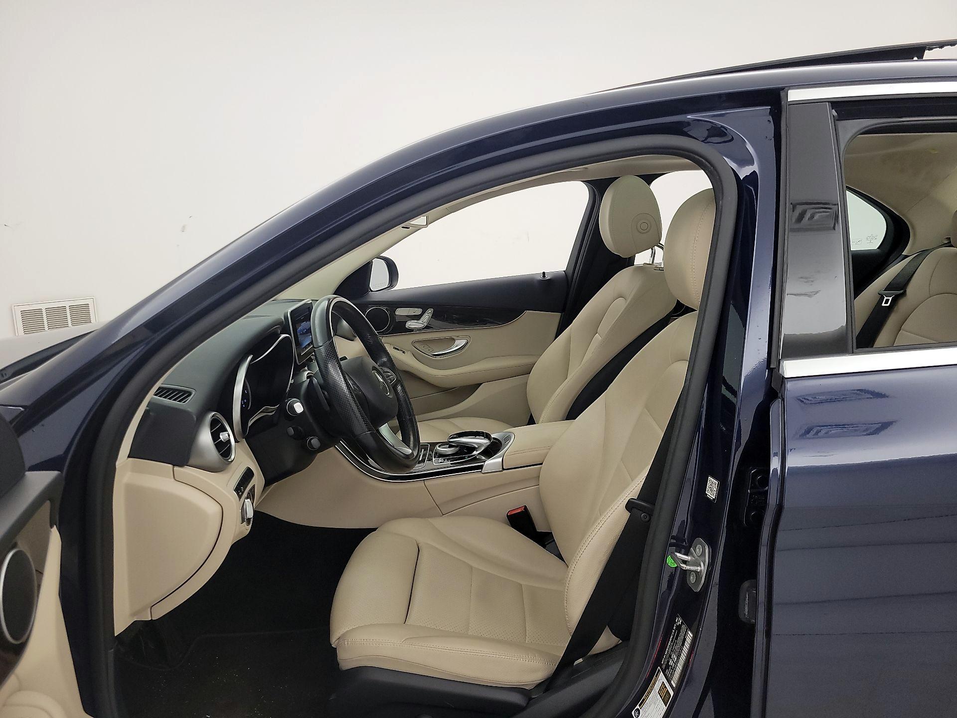 Thumbnail: 2016 Mercedes-Benz C-Class - 11
