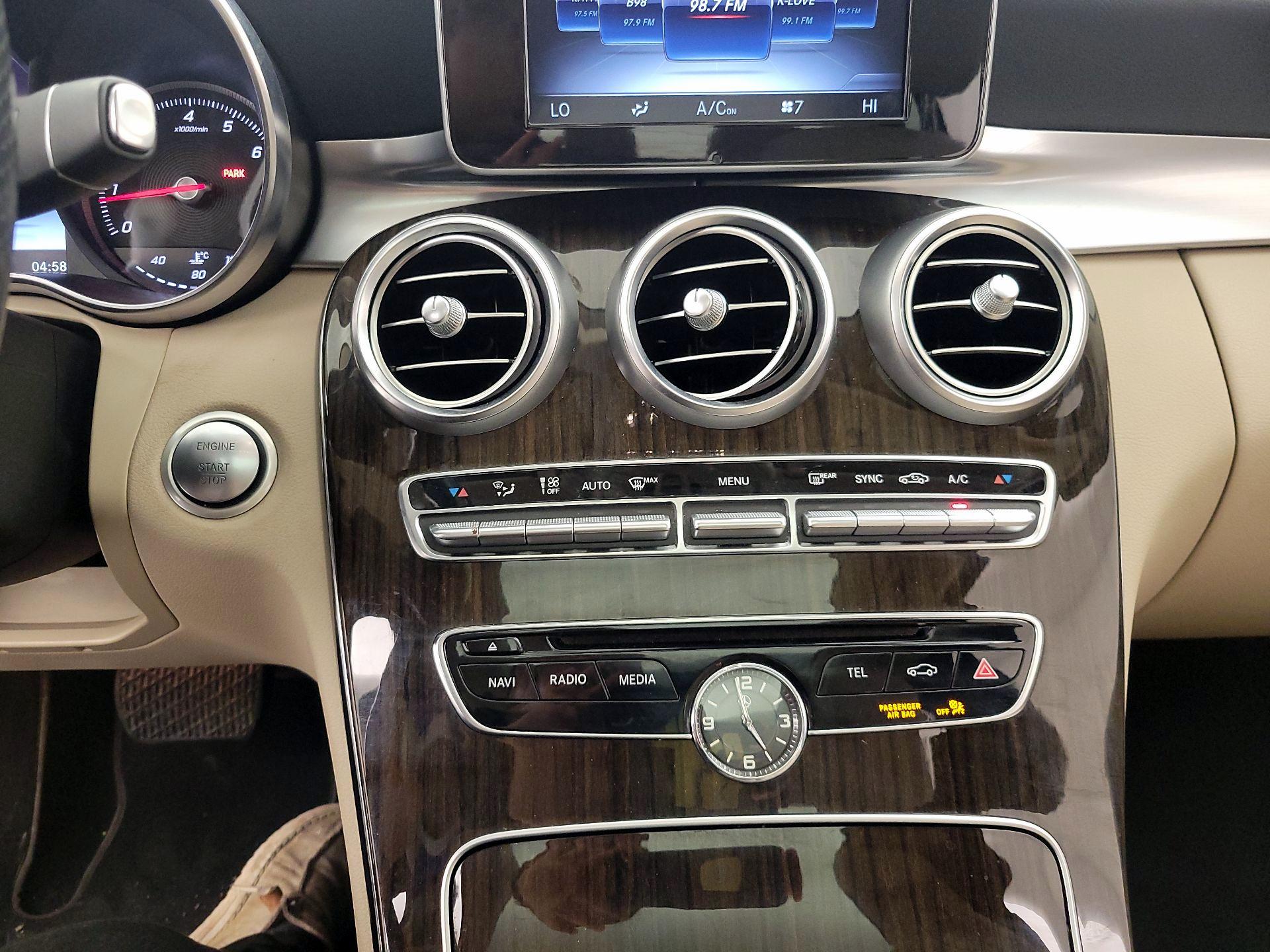 Thumbnail: 2016 Mercedes-Benz C-Class - 16