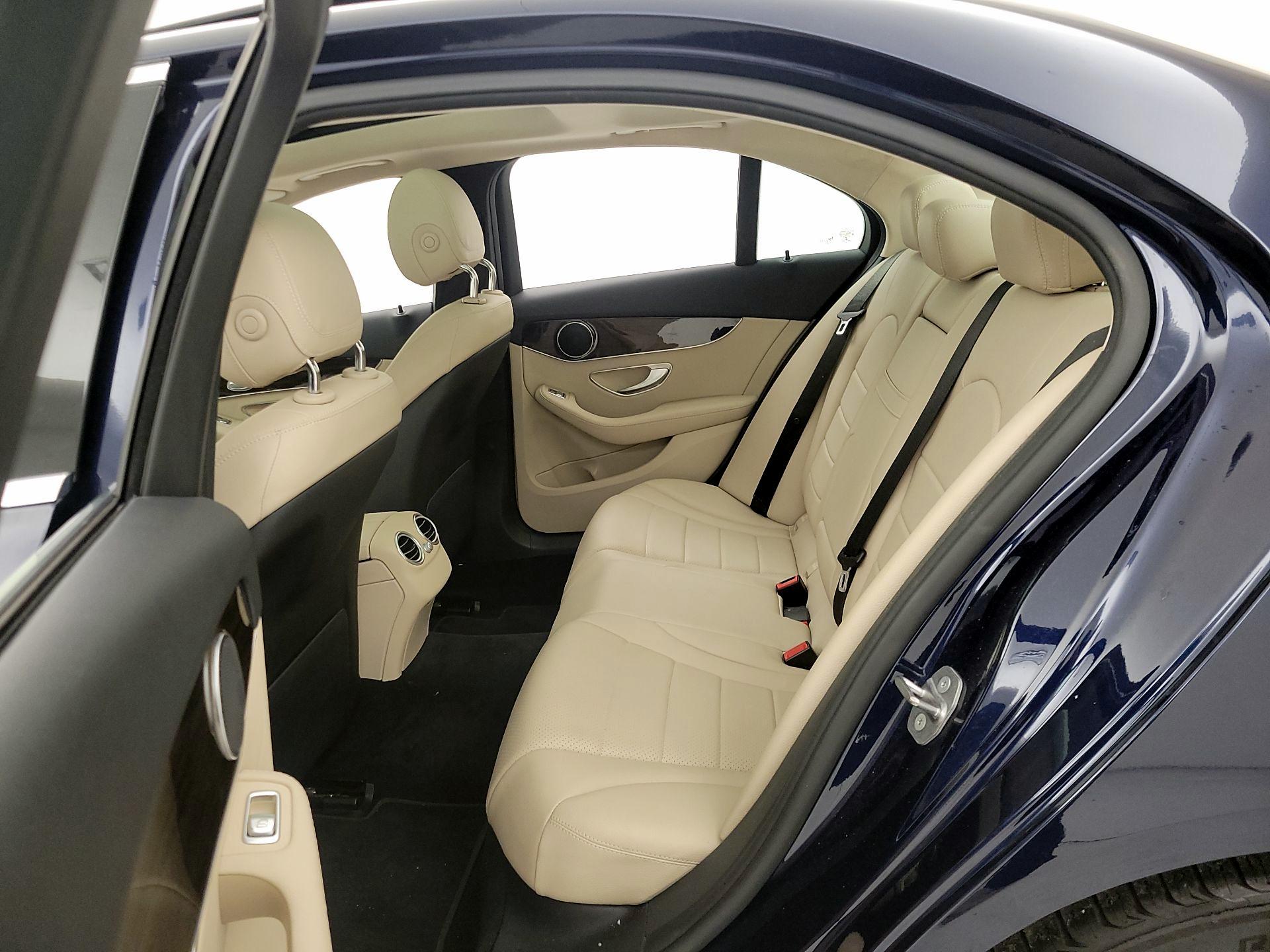 Thumbnail: 2016 Mercedes-Benz C-Class - 20
