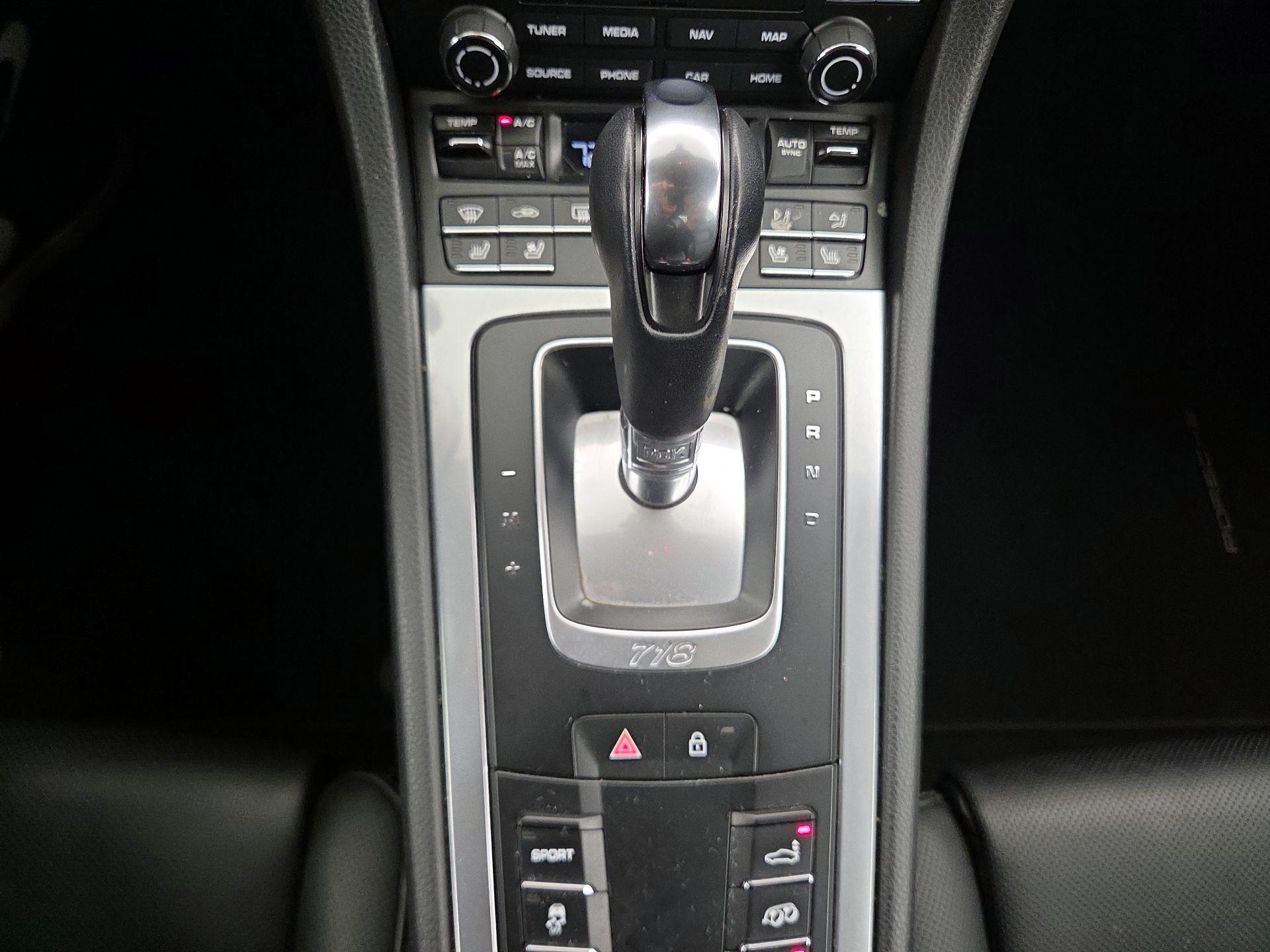 Thumbnail: 2024 Porsche 718 Cayman - 17