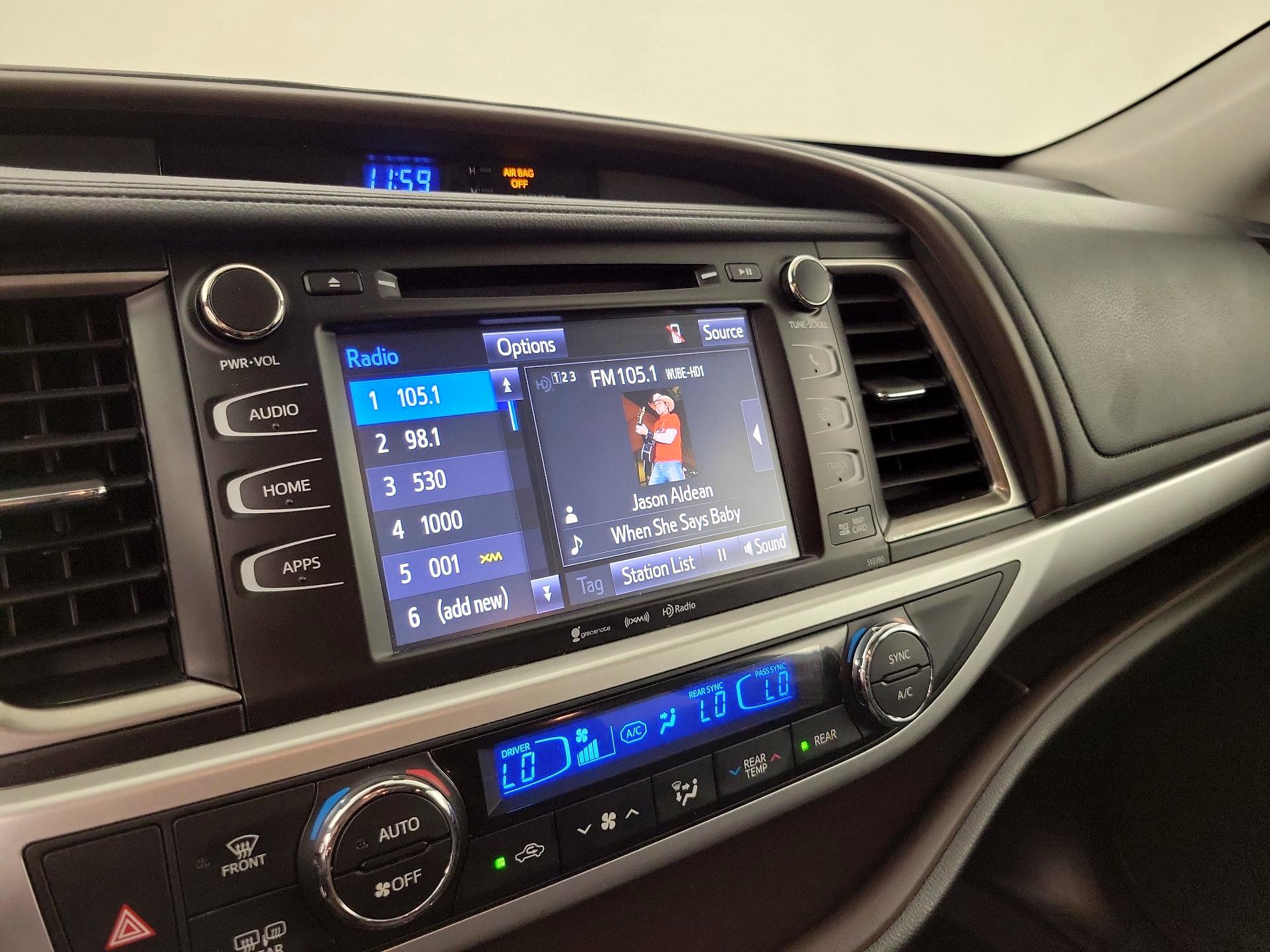 Thumbnail: 2019 Toyota Highlander - 15