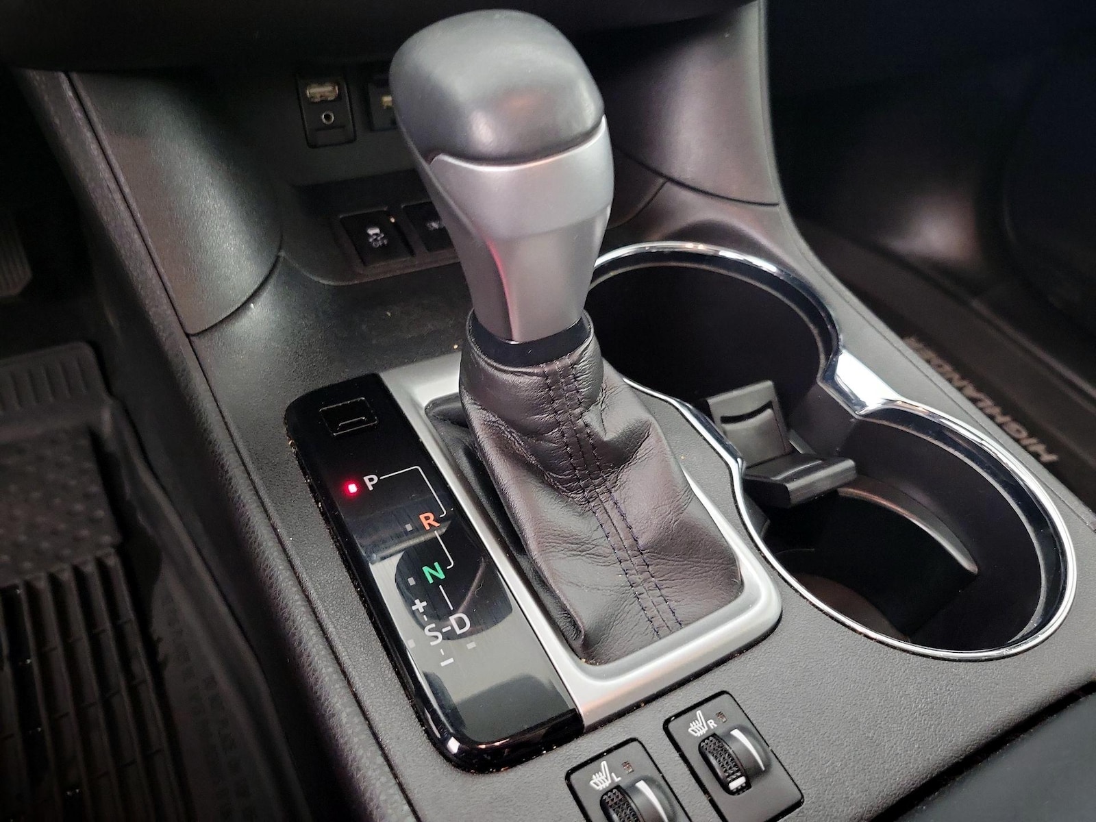 2019 Toyota Highlander XLE - Photo 18
