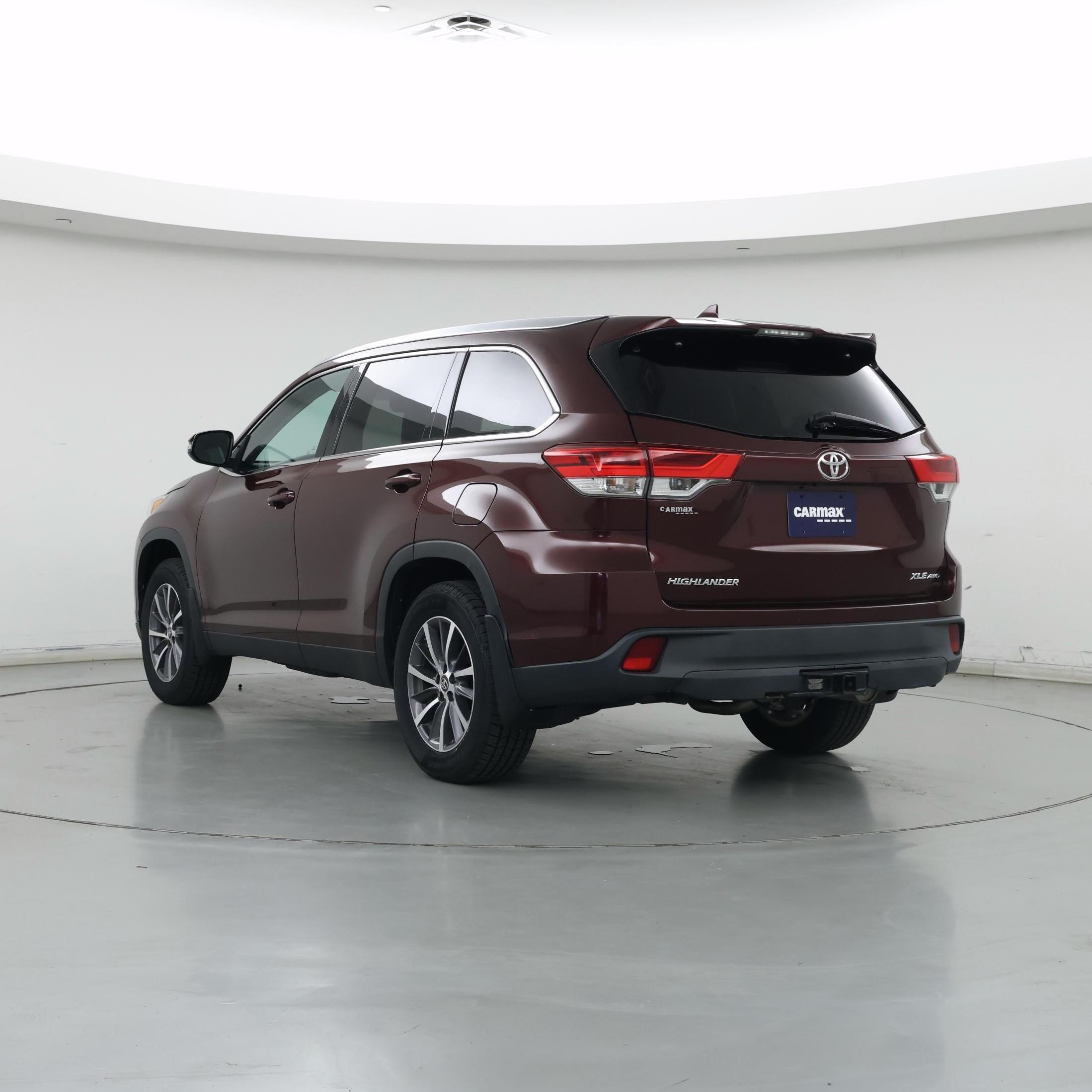 Thumbnail: 2019 Toyota Highlander - 2