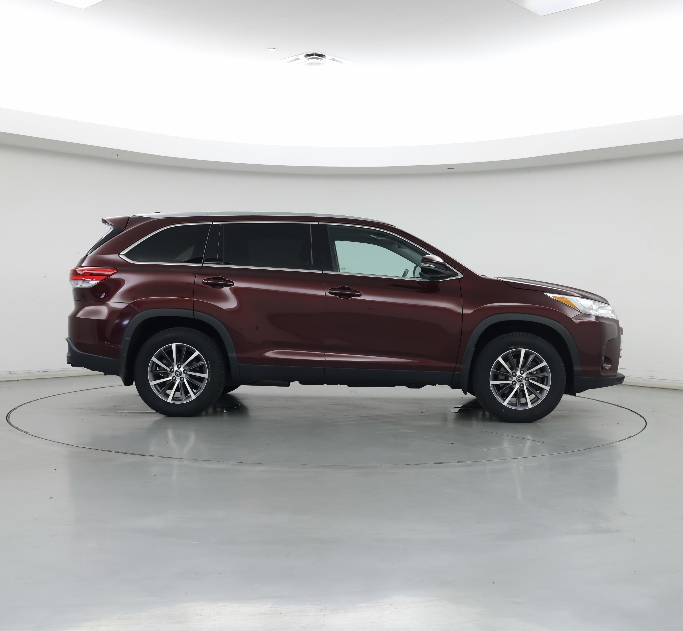 Thumbnail: 2019 Toyota Highlander - 7