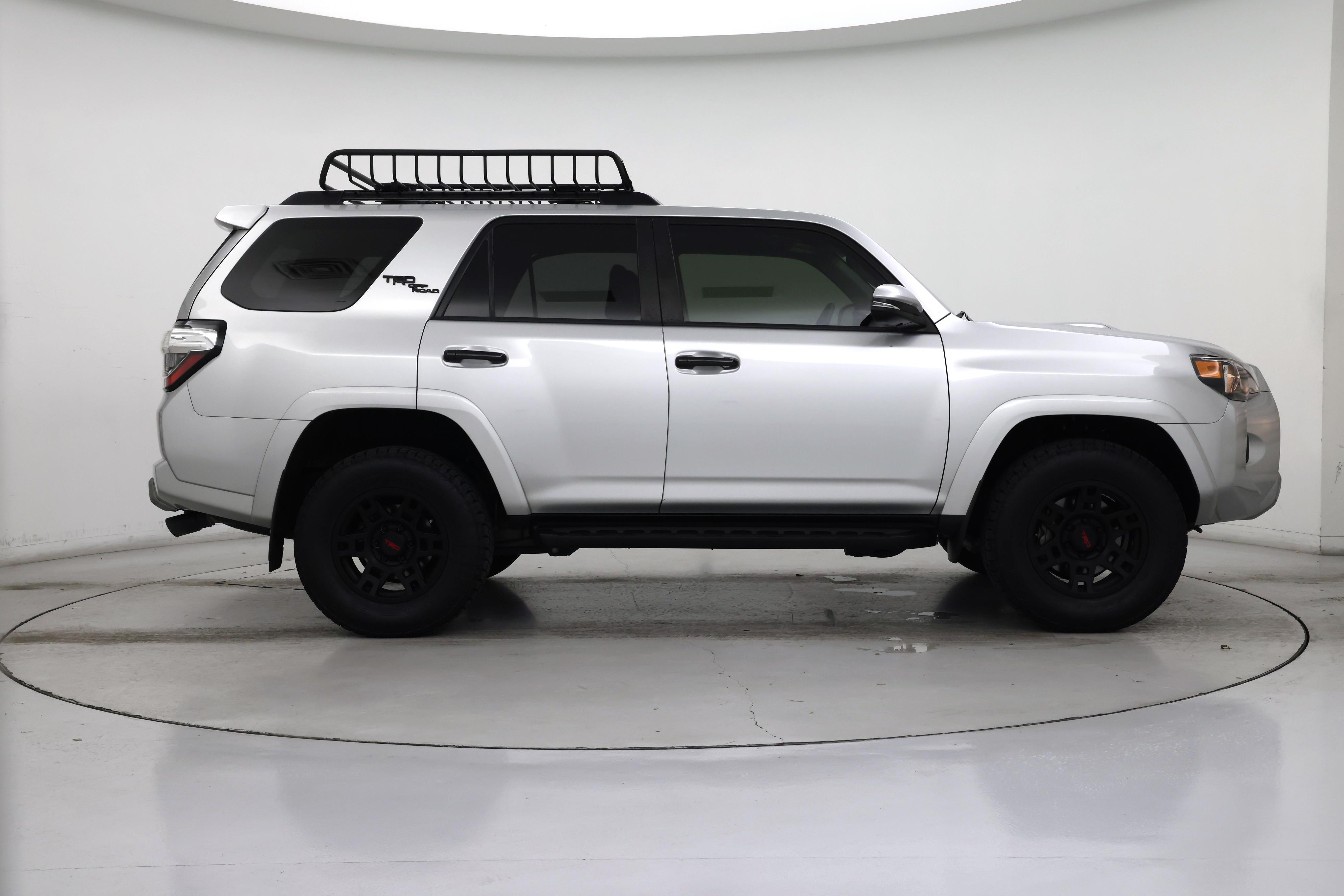 Thumbnail: 2022 Toyota 4Runner - 7