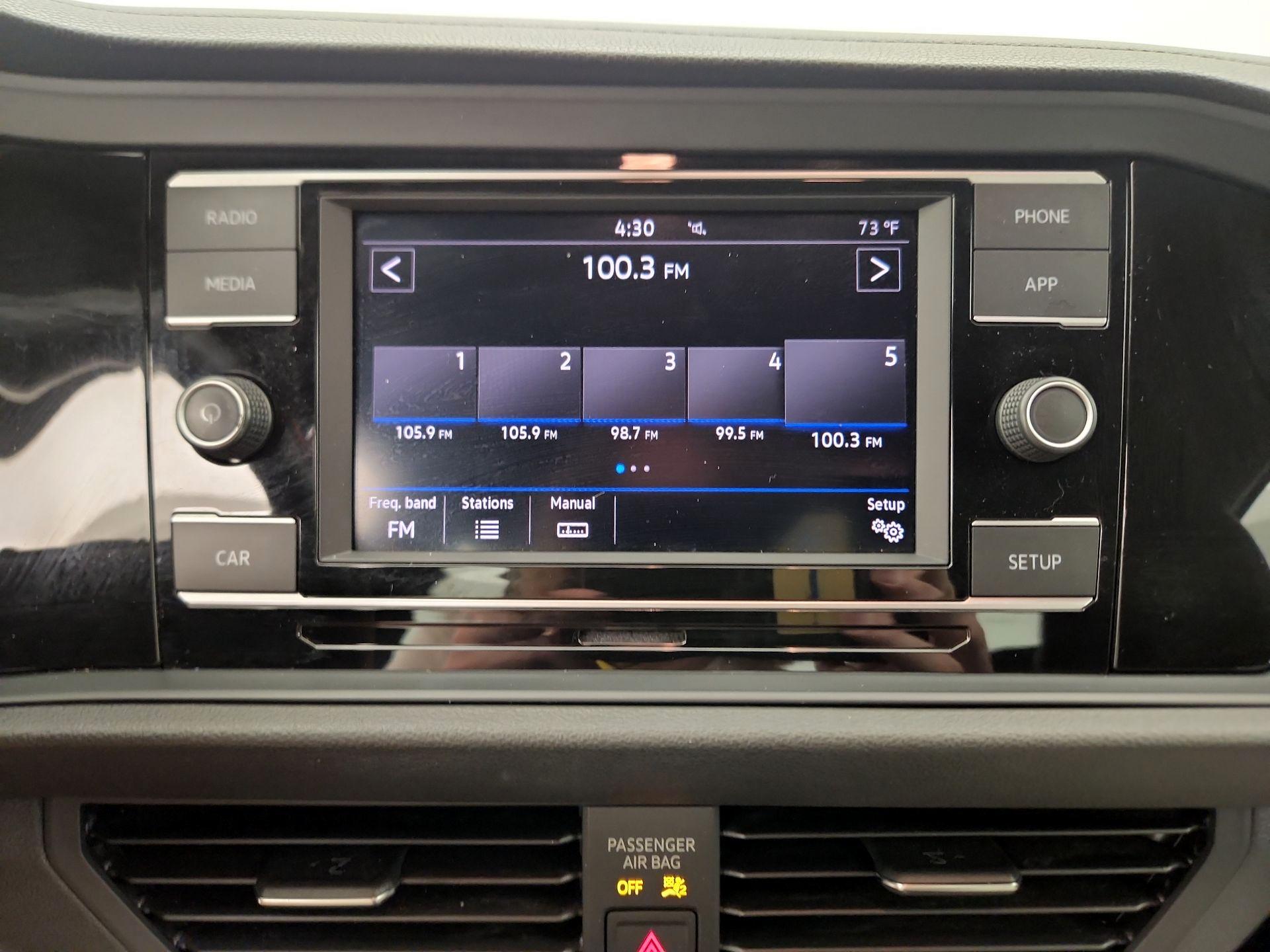 Thumbnail: 2019 Volkswagen Jetta - 15