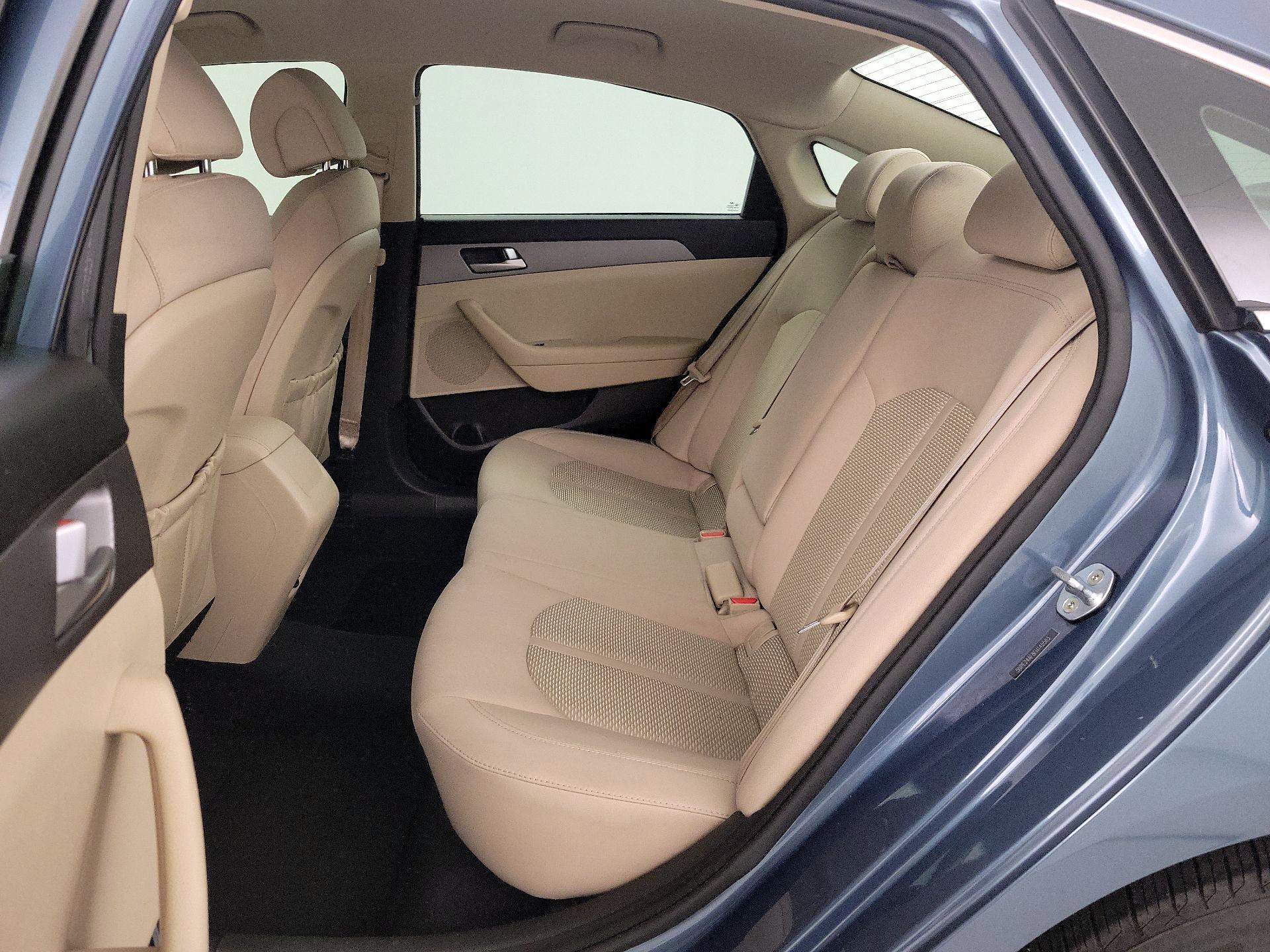 Thumbnail: 2015 Hyundai Sonata - 17