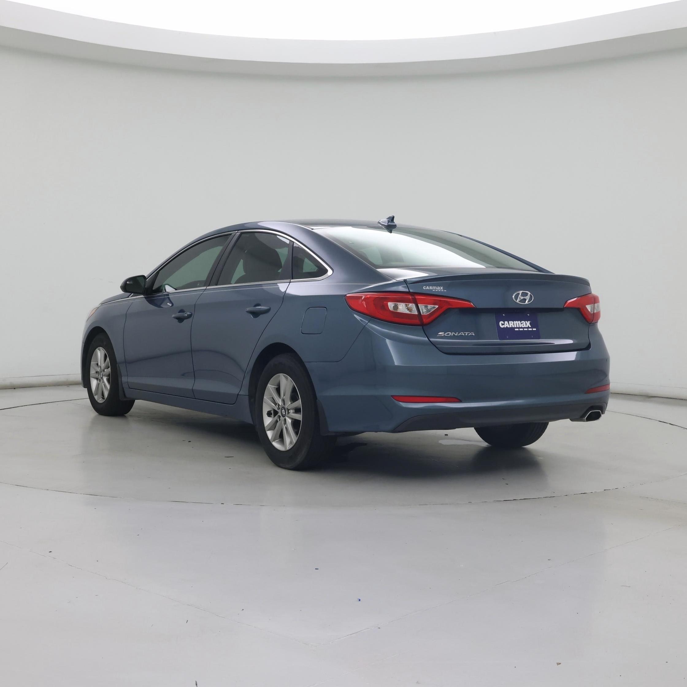Thumbnail: 2015 Hyundai Sonata - 2