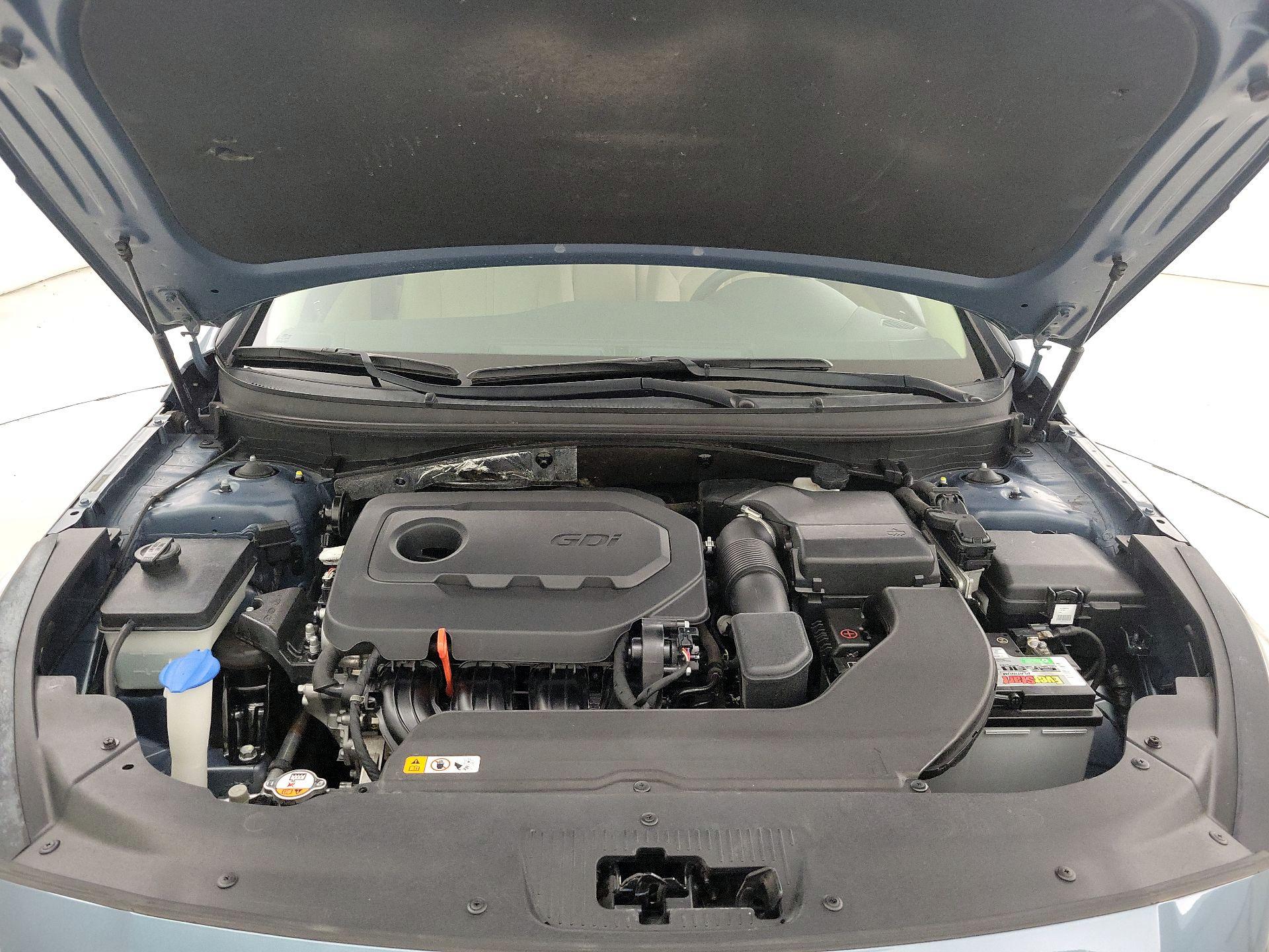 Thumbnail: 2015 Hyundai Sonata - 19