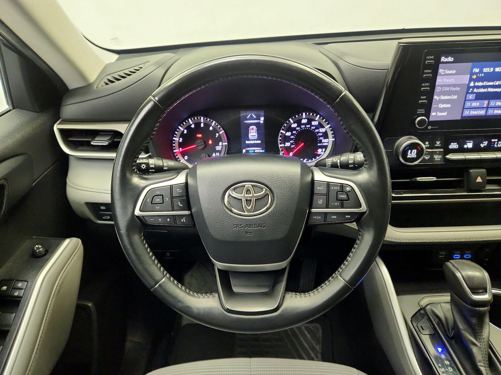 Thumbnail: 2022 Toyota Highlander - 10