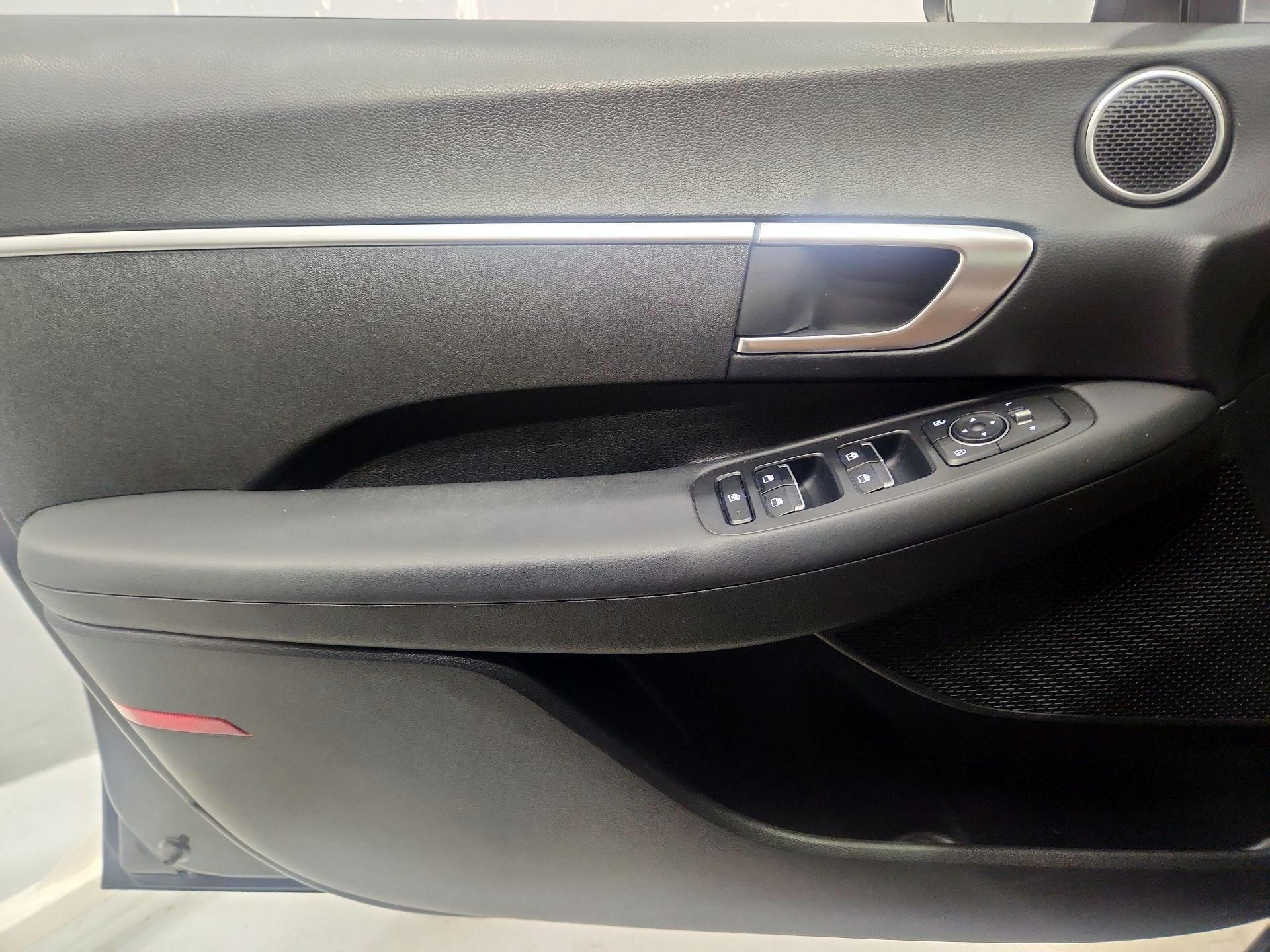 Thumbnail: 2022 Hyundai Sonata - 12