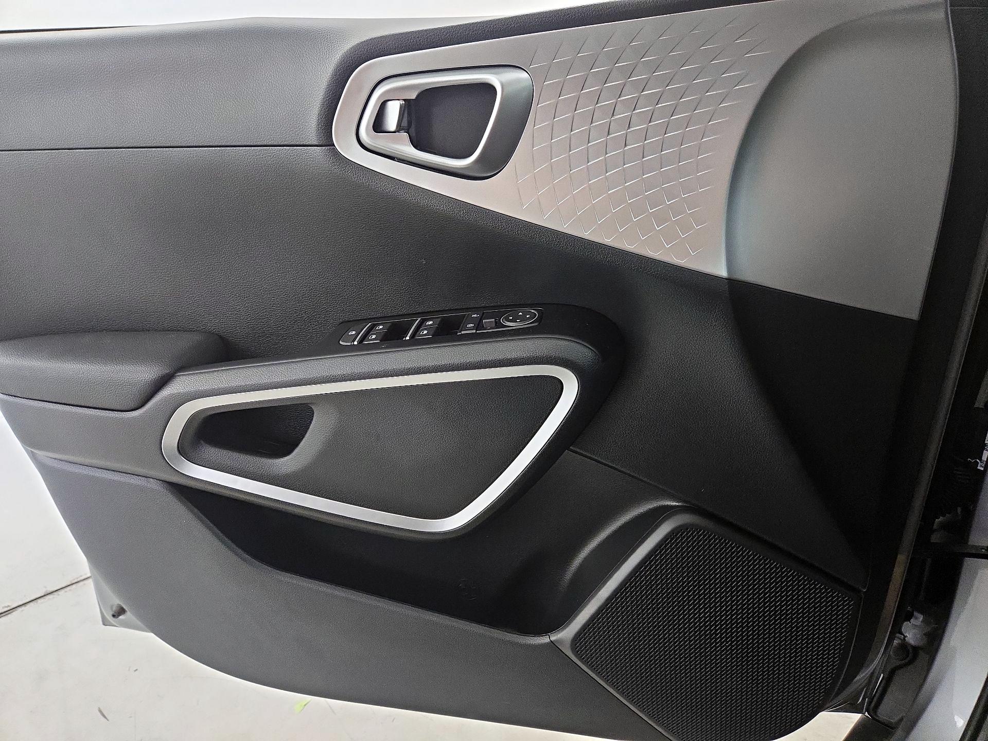 Thumbnail: 2025 Kia Soul - 12