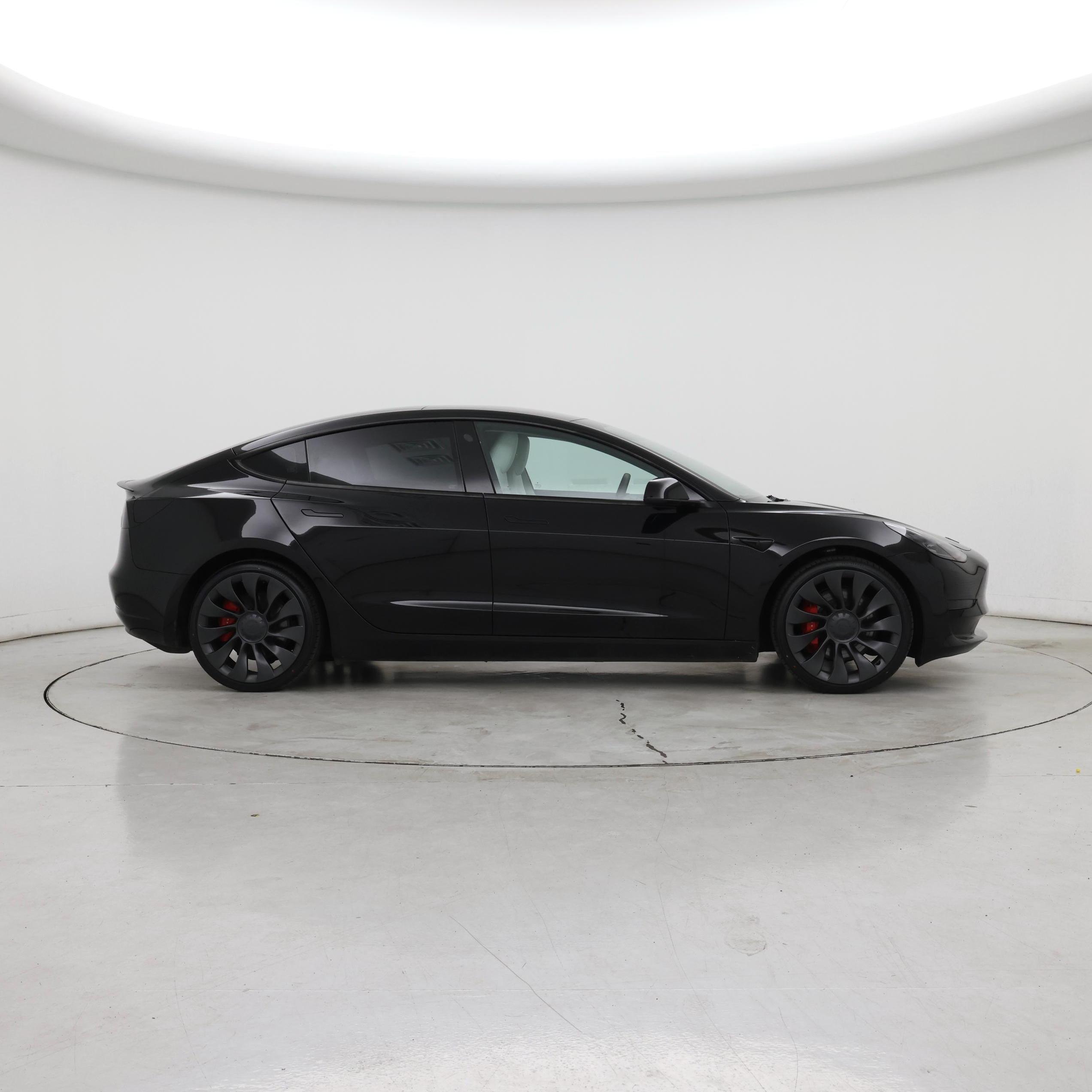 Thumbnail: 2023 Tesla Model 3 - 7