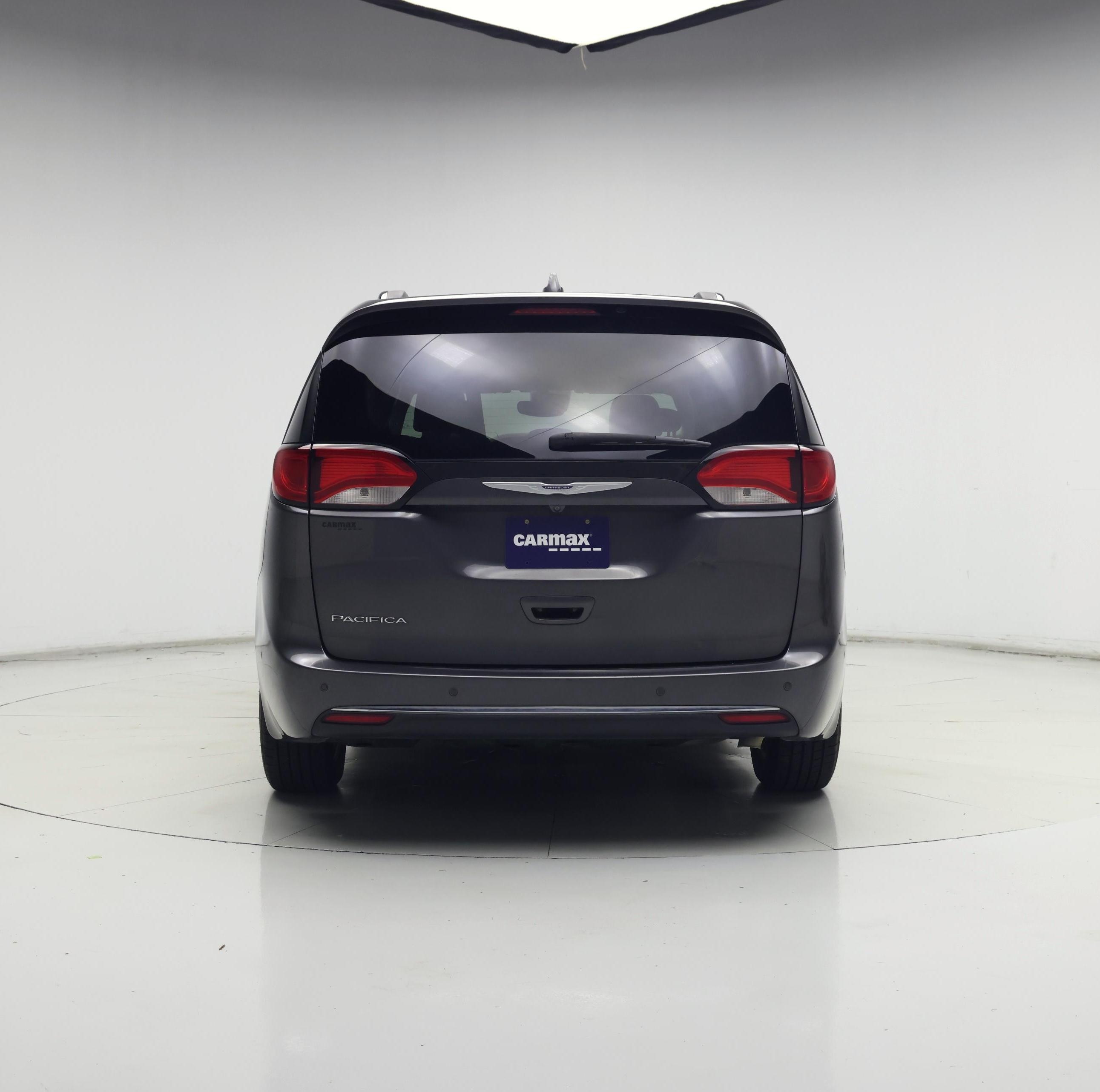 Thumbnail: 2019 Chrysler Pacifica - 6