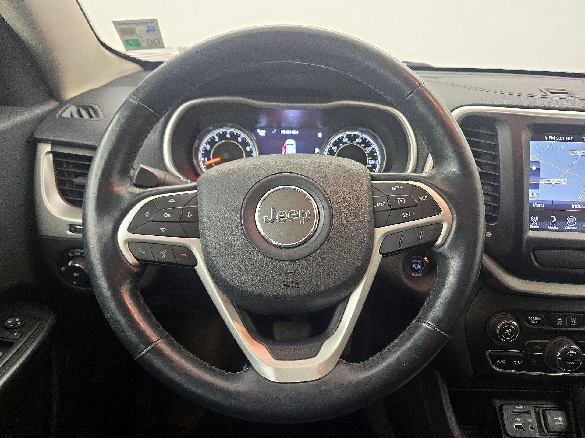 Thumbnail: 2015 Jeep Cherokee - 10