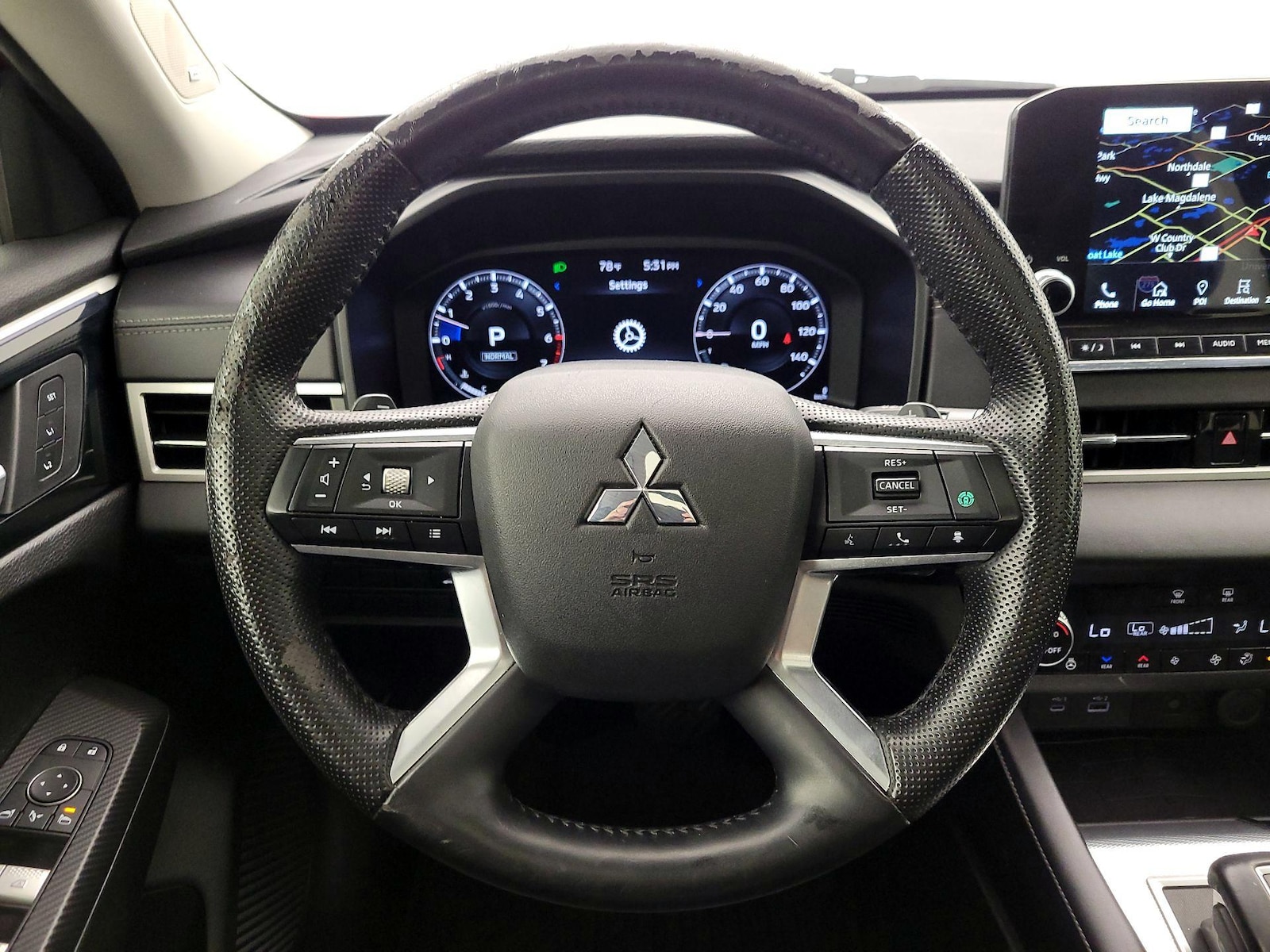 2024 Mitsubishi Outlander SEL - Photo 11