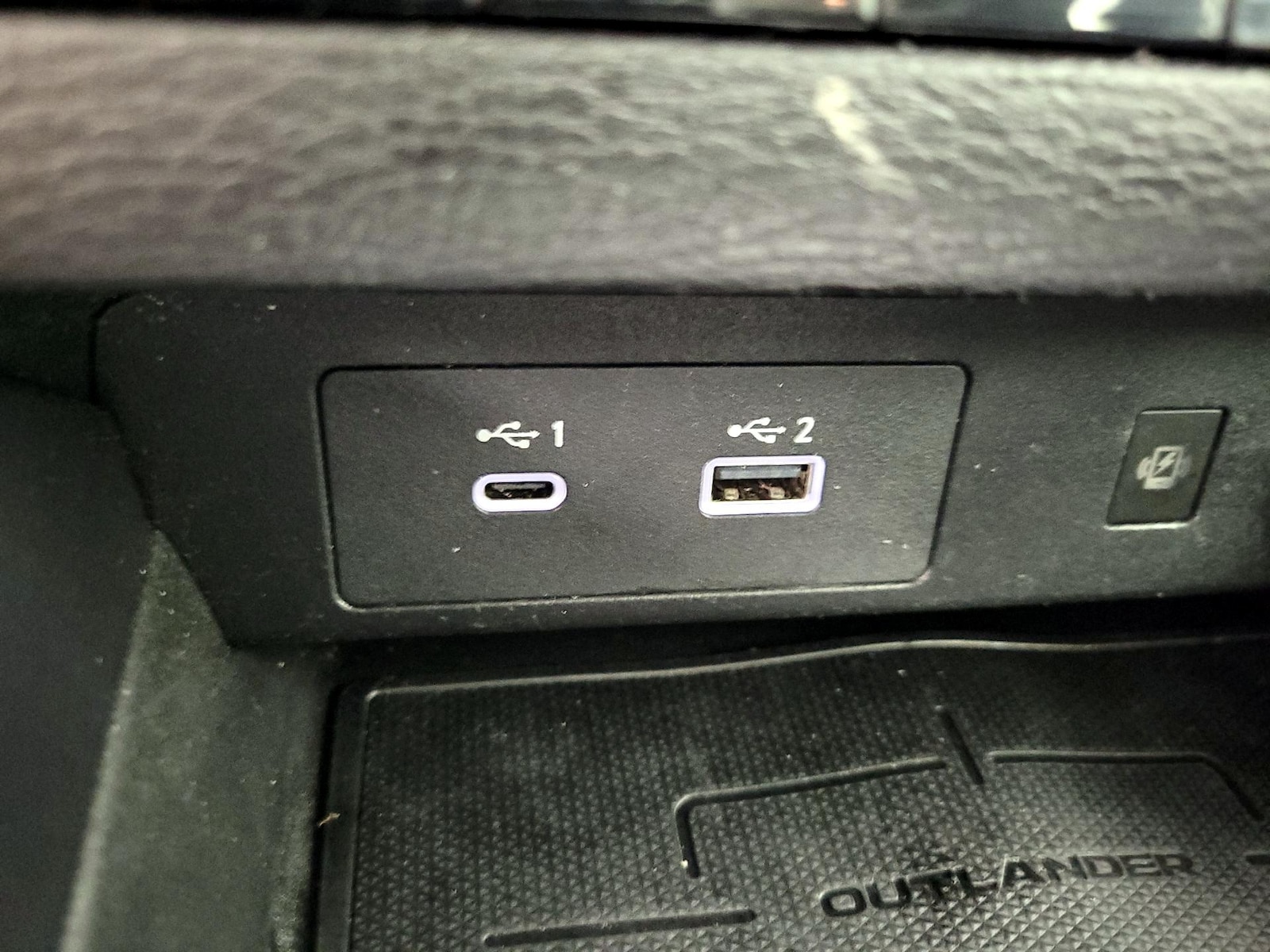 2024 Mitsubishi Outlander SEL - Photo 20