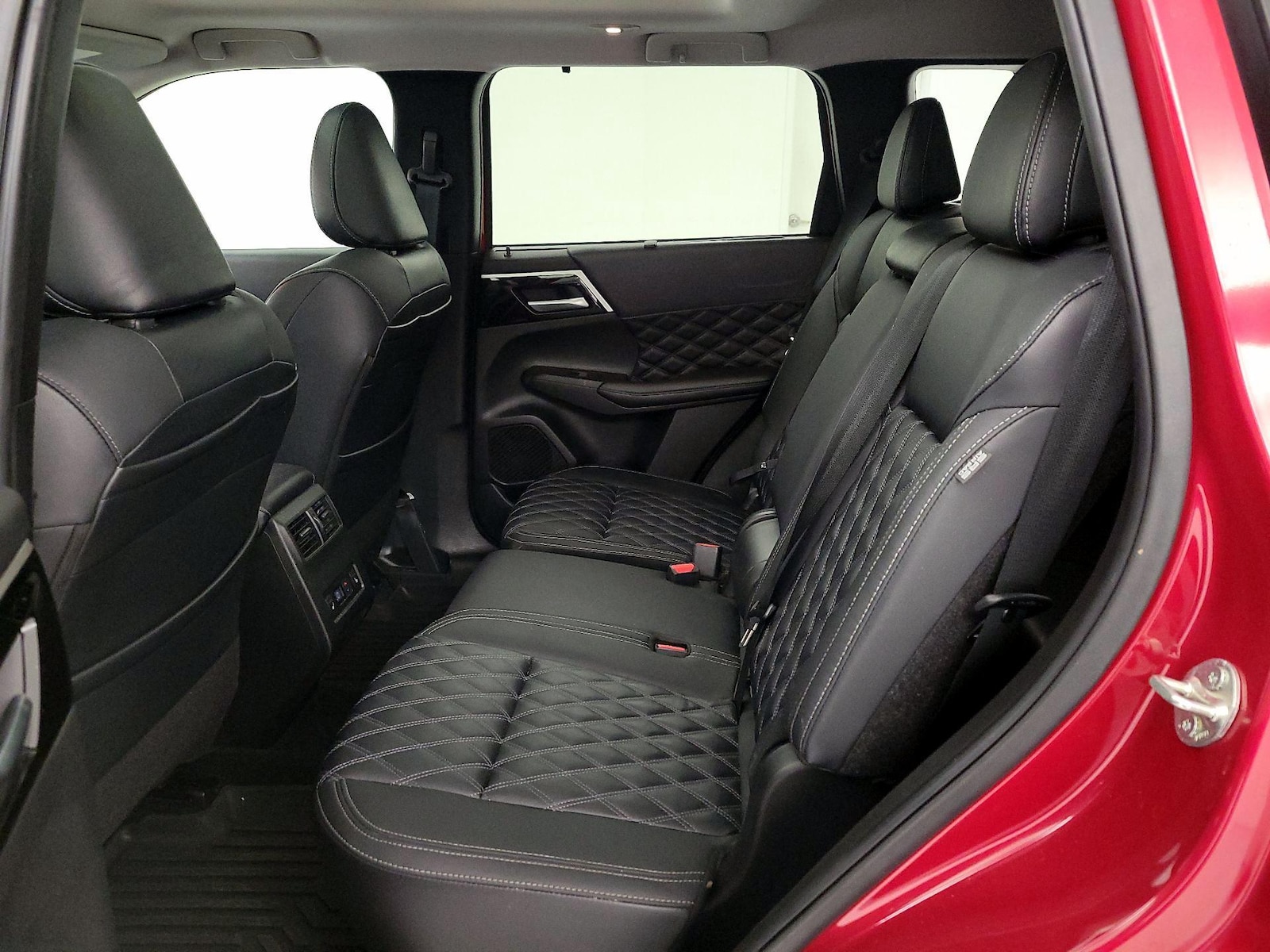 2024 Mitsubishi Outlander SEL - Photo 22