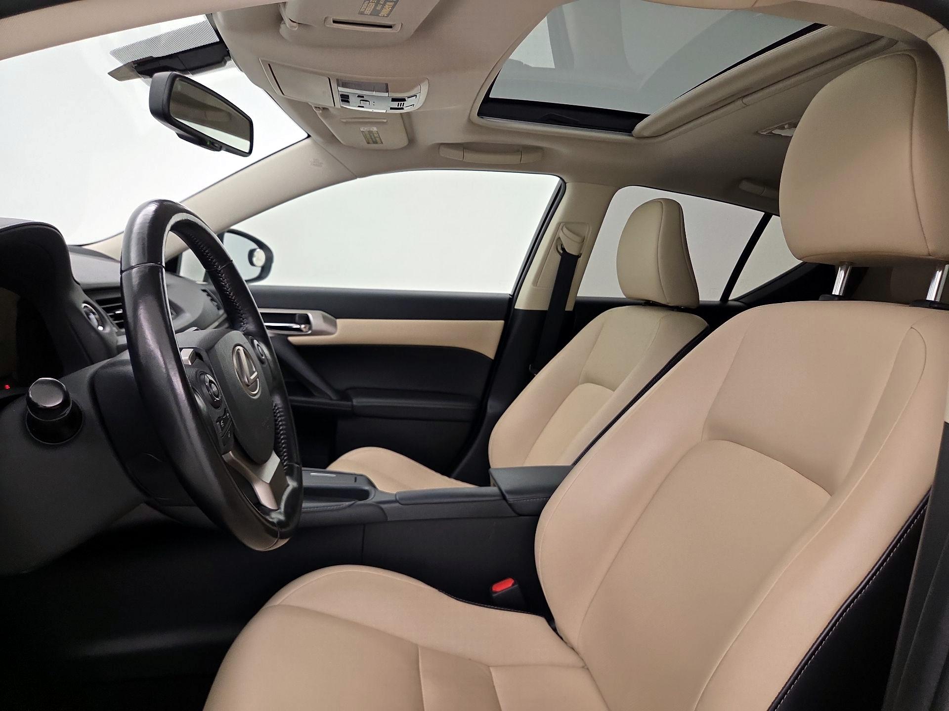 Thumbnail: 2016 Lexus CT - 19
