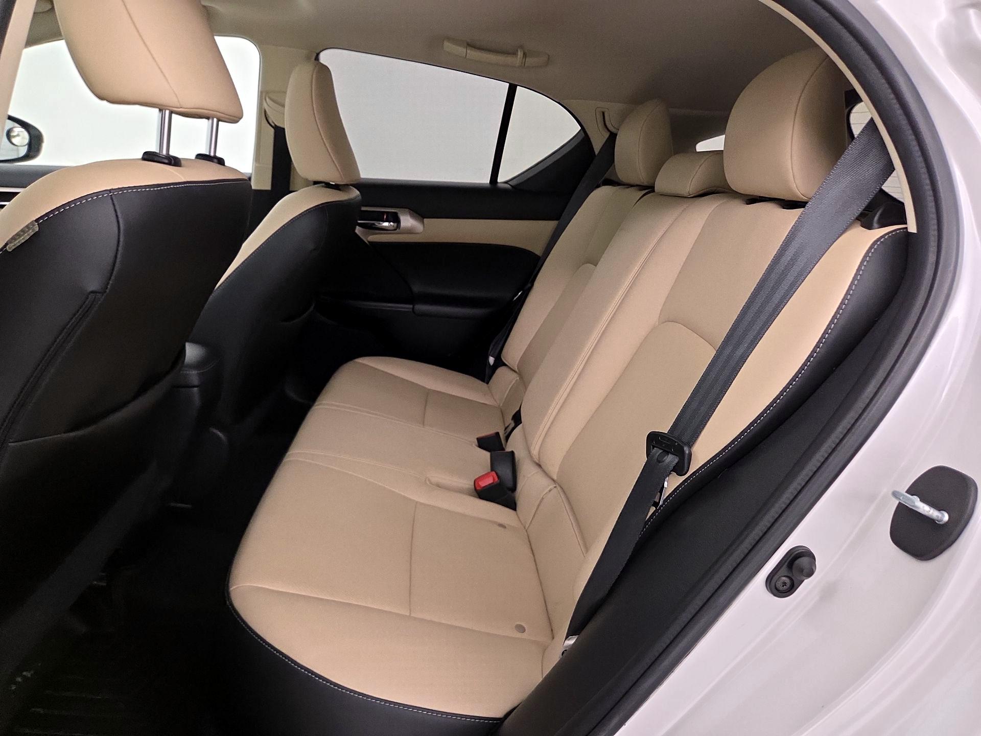 Thumbnail: 2016 Lexus CT - 20