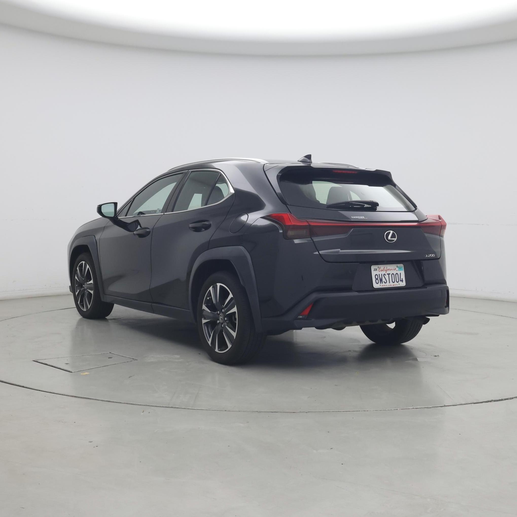 Thumbnail: 2021 Lexus UX - 2