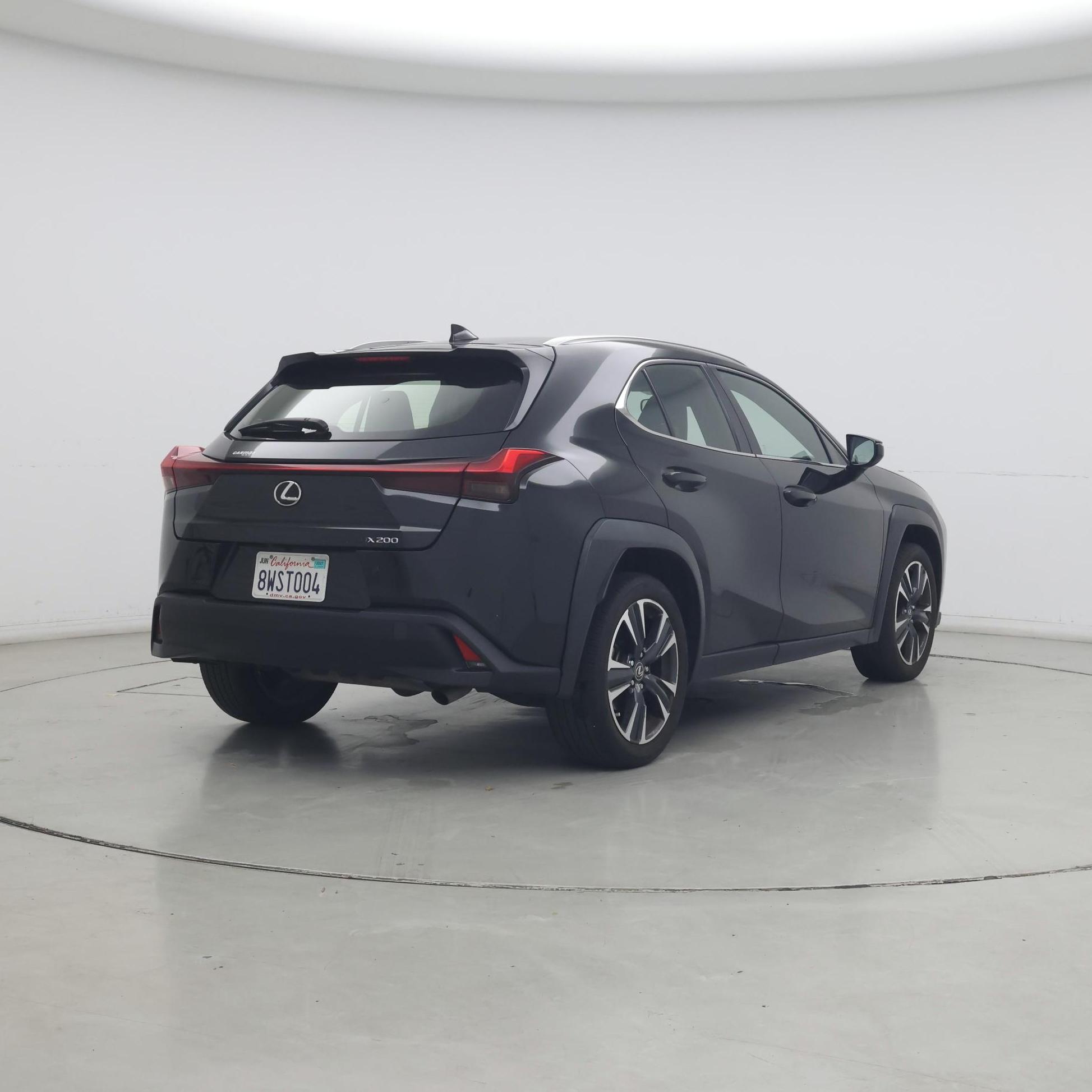 Thumbnail: 2021 Lexus UX - 8