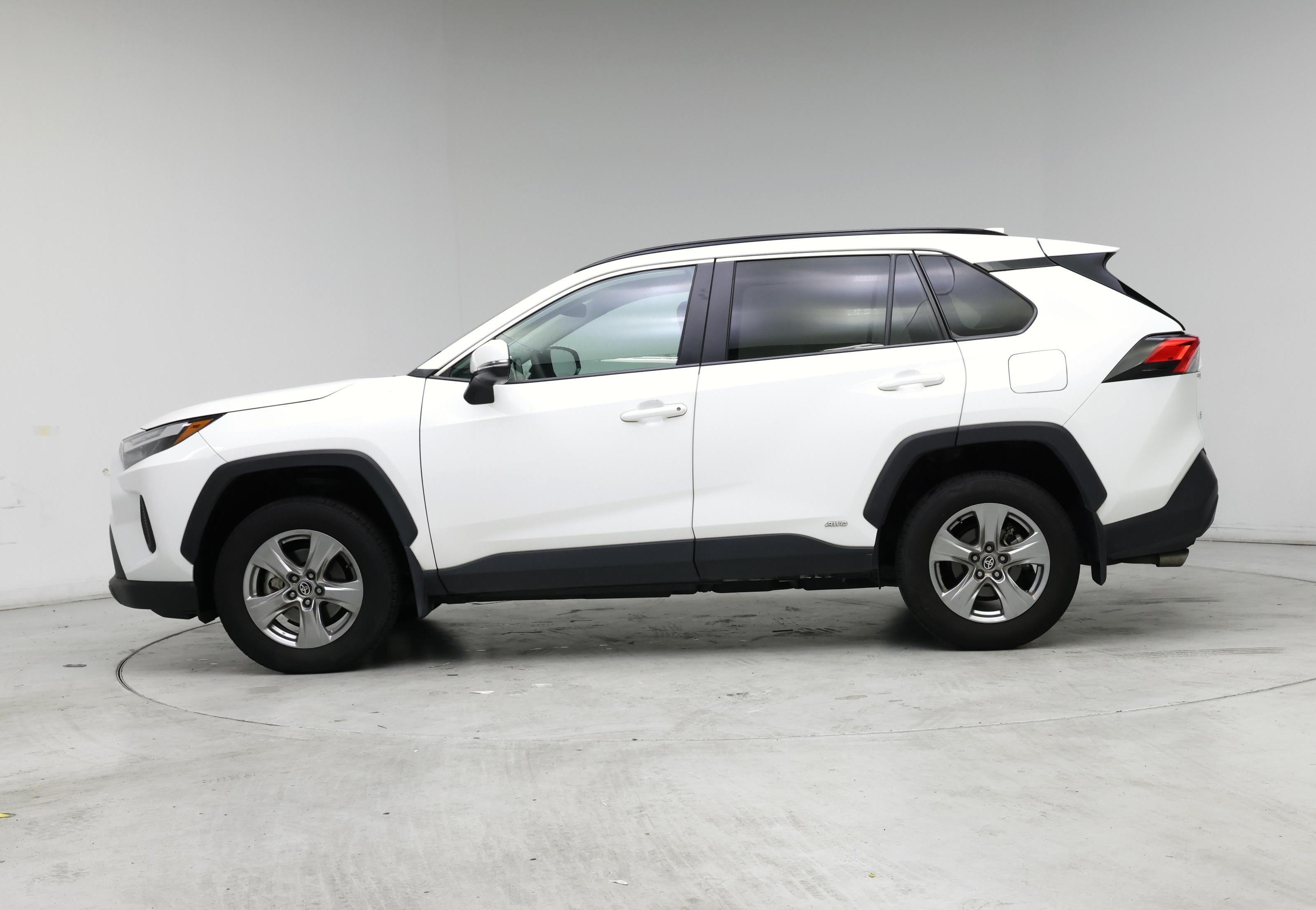 Thumbnail: 2024 Toyota RAV4 - 3