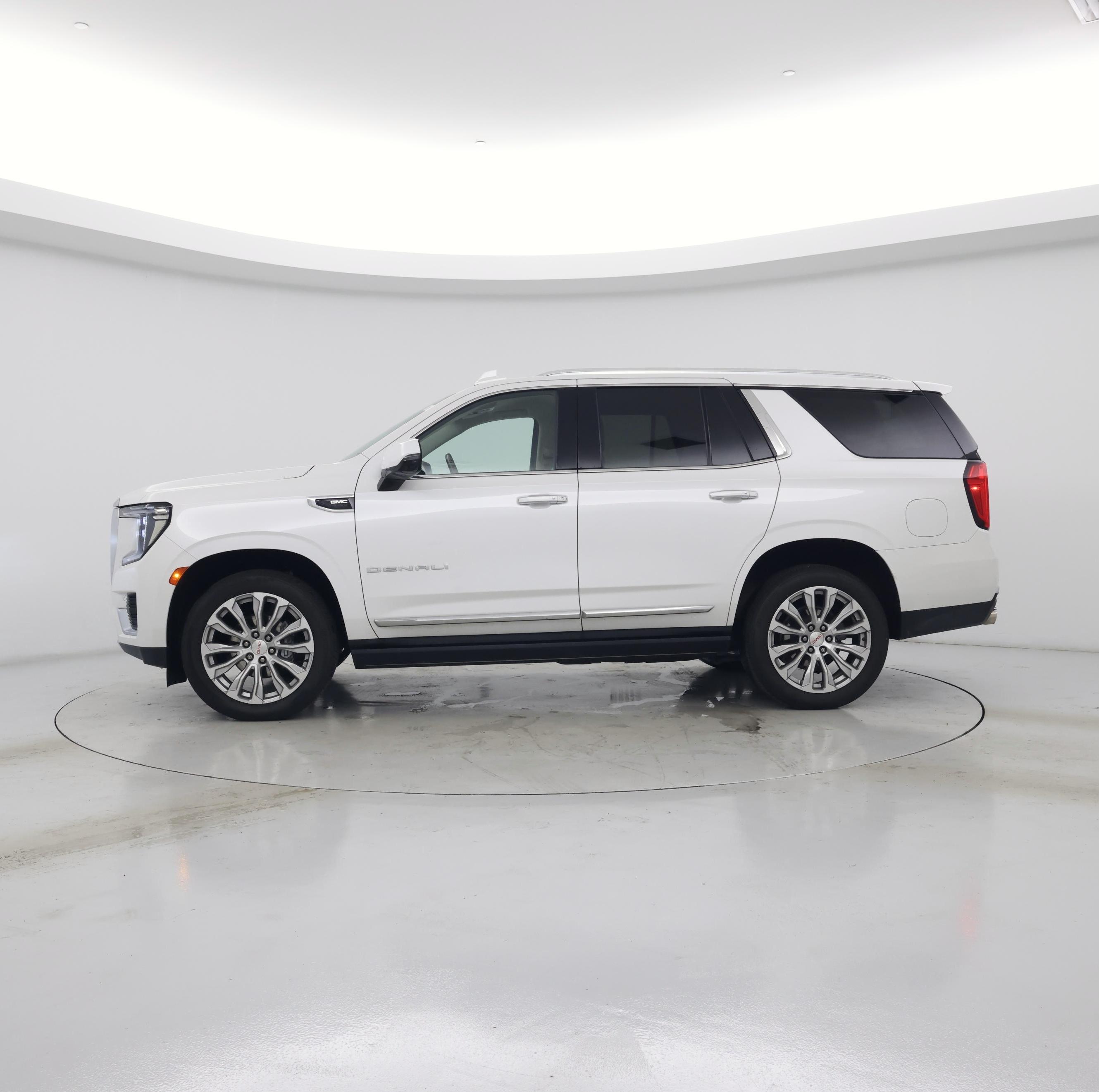Thumbnail: 2022 GMC Yukon - 3