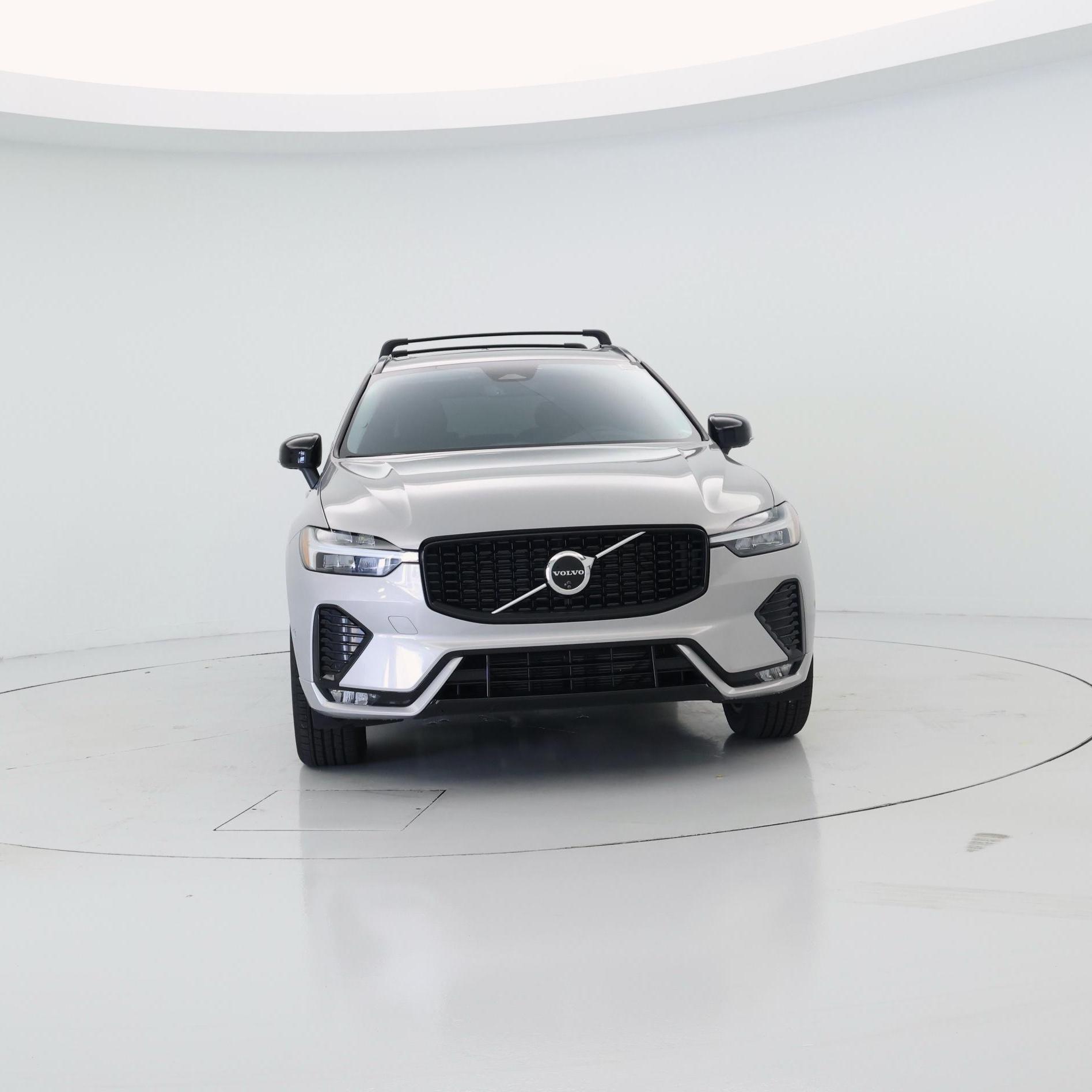 Thumbnail: 2025 Volvo XC60 - 5