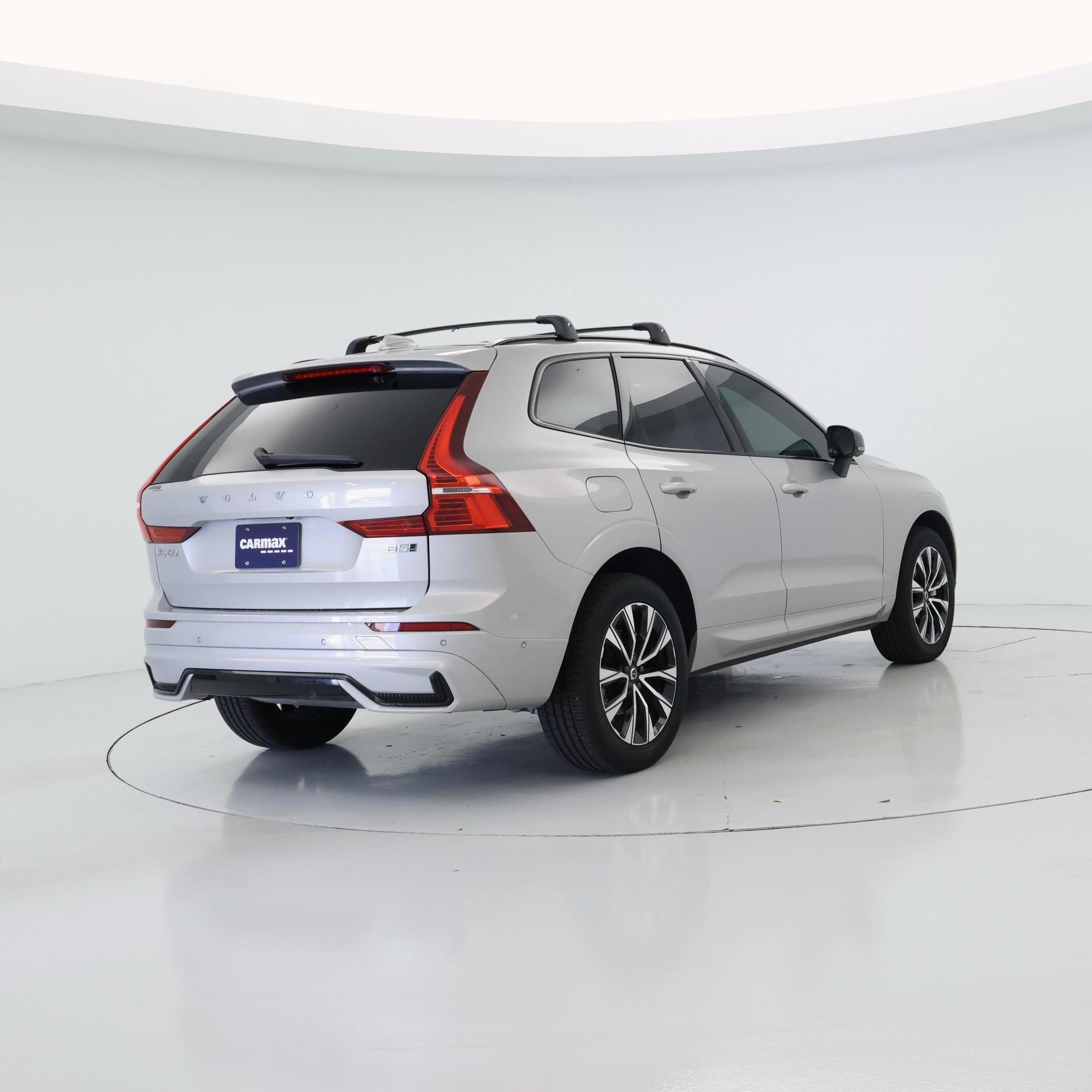 Thumbnail: 2025 Volvo XC60 - 8