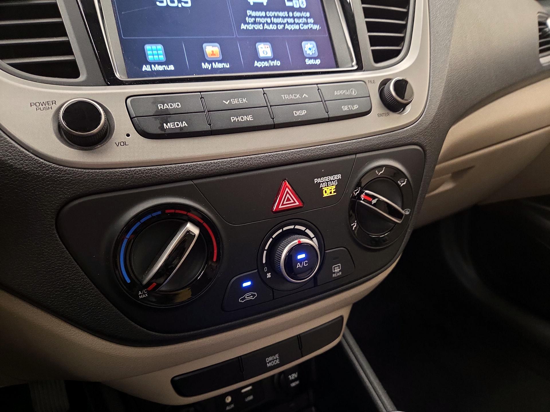 Thumbnail: 2020 Hyundai Accent - 16