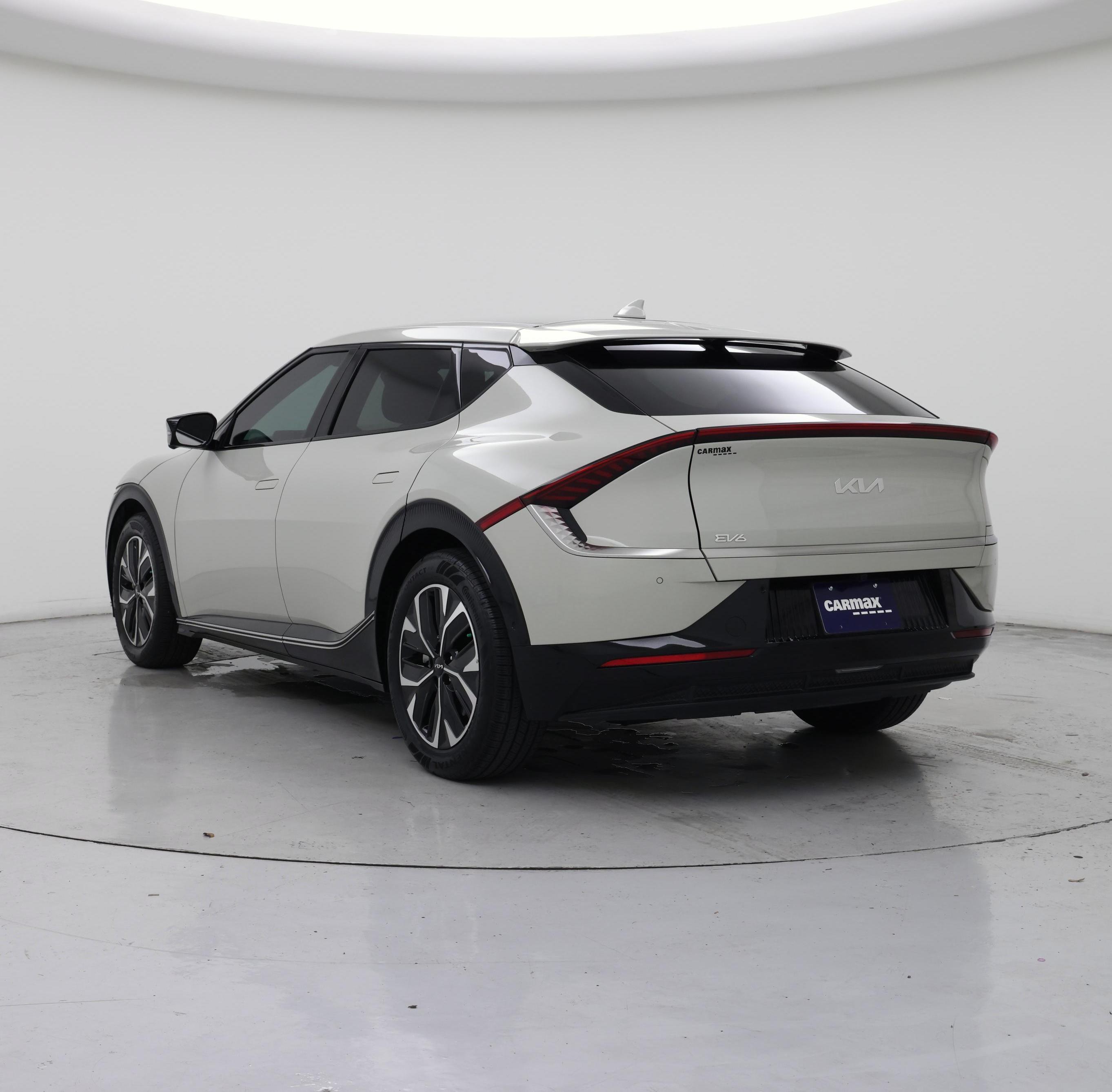 Thumbnail: 2023 Kia EV6 - 2