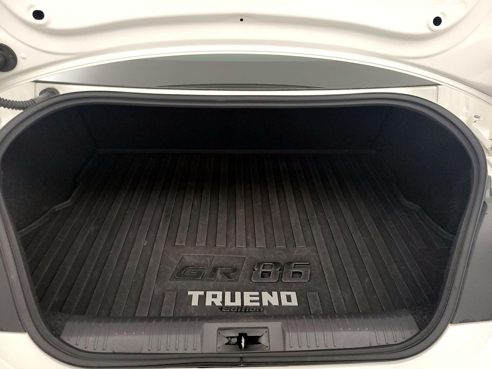 2024 Toyota GR86 Trueno Edition - Photo 20