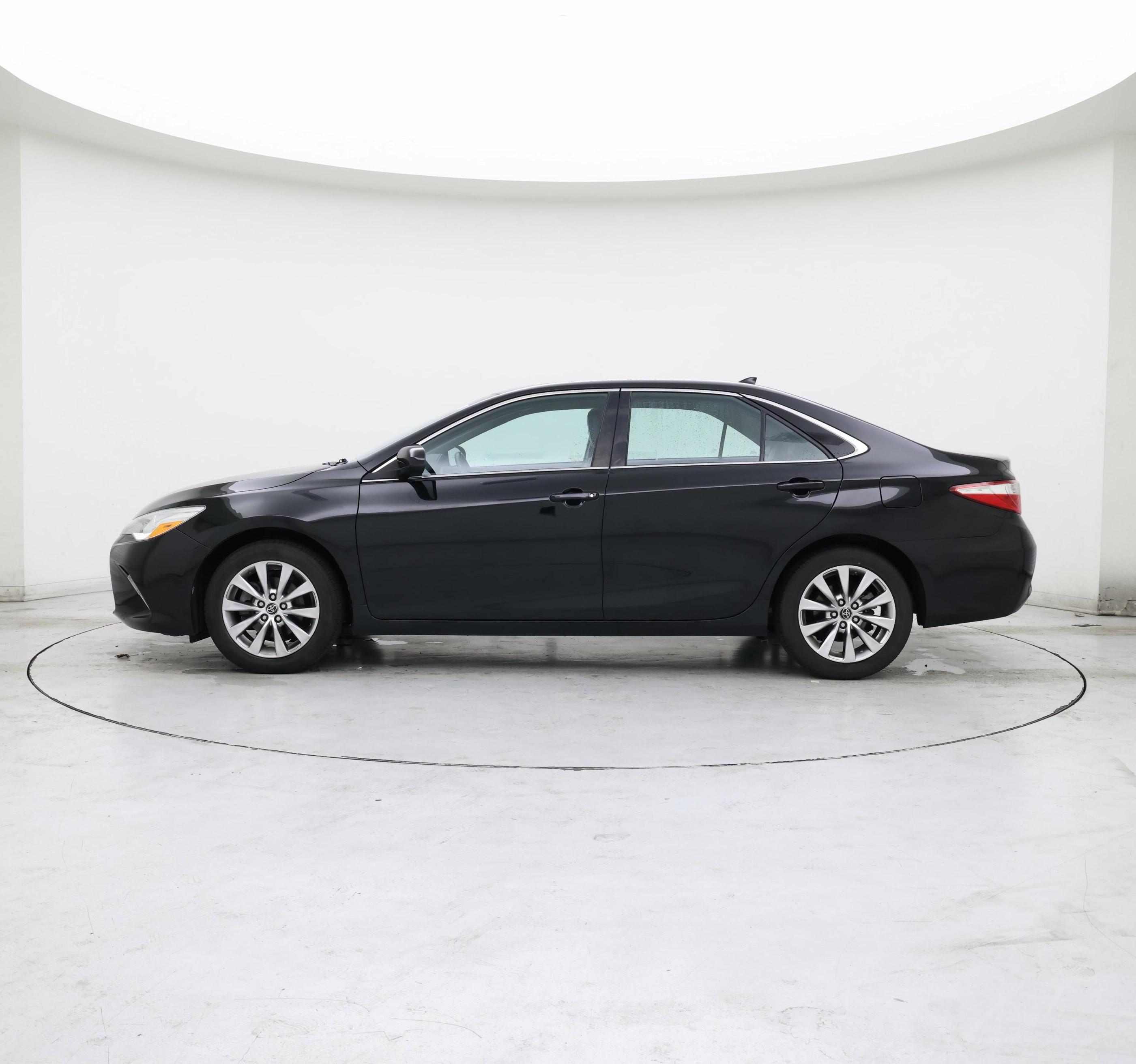 Thumbnail: 2015 Toyota Camry - 3