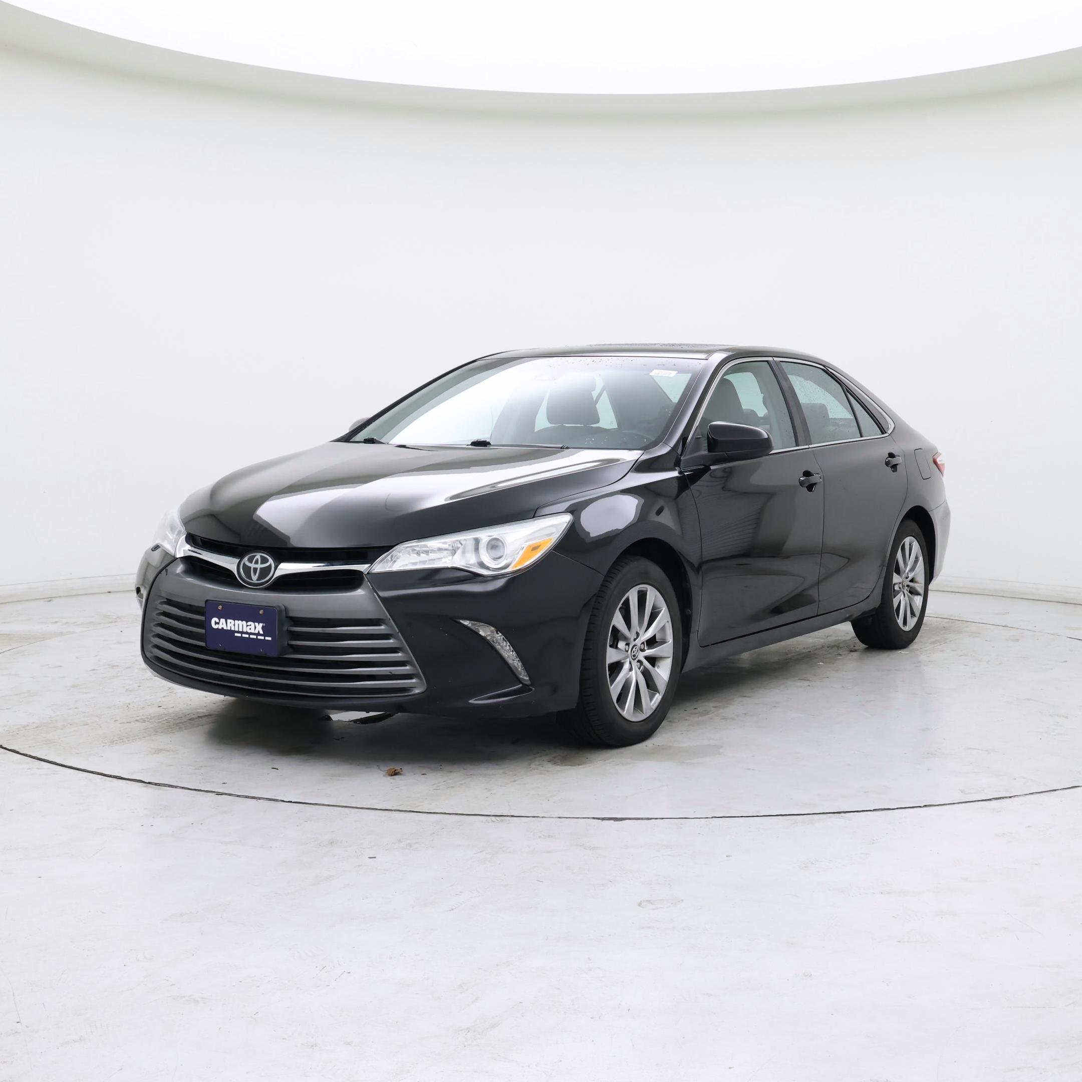 Thumbnail: 2015 Toyota Camry - 4