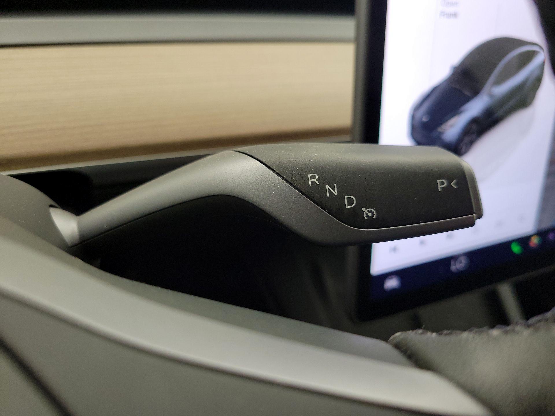 Thumbnail: 2025 Tesla Model Y - 17