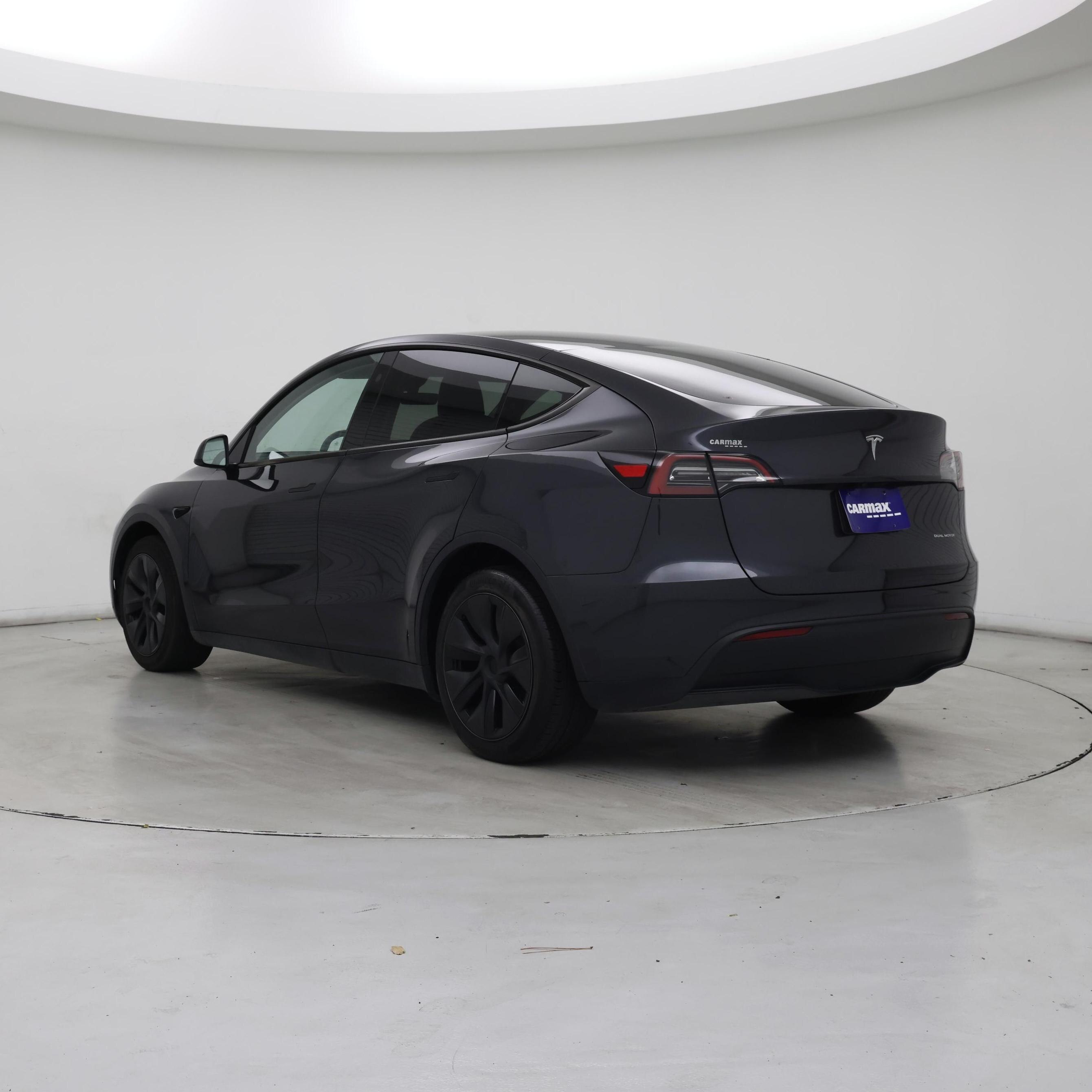 Thumbnail: 2025 Tesla Model Y - 2
