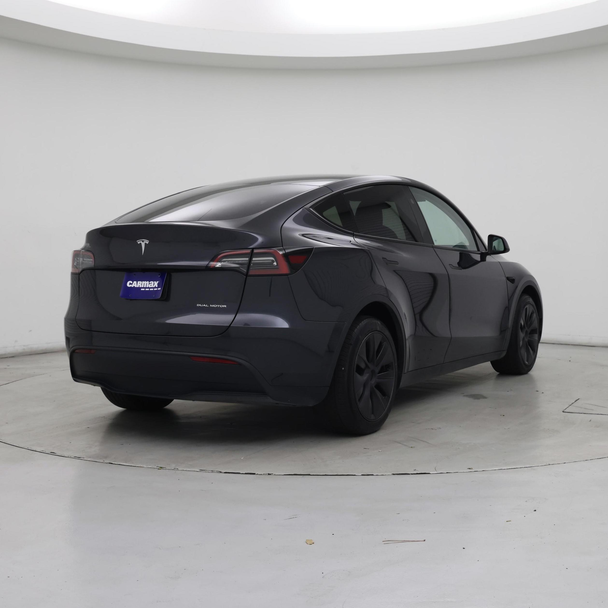 Thumbnail: 2025 Tesla Model Y - 8