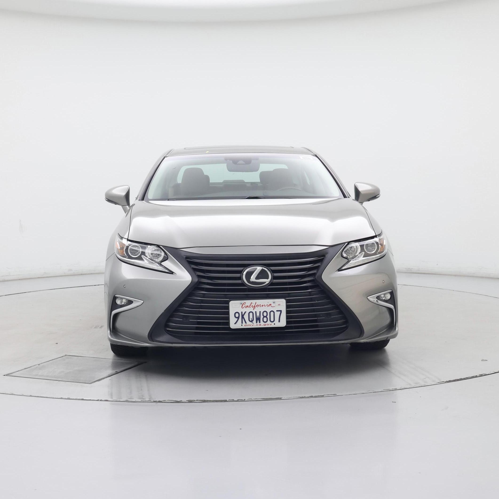 Thumbnail: 2017 Lexus ES - 5
