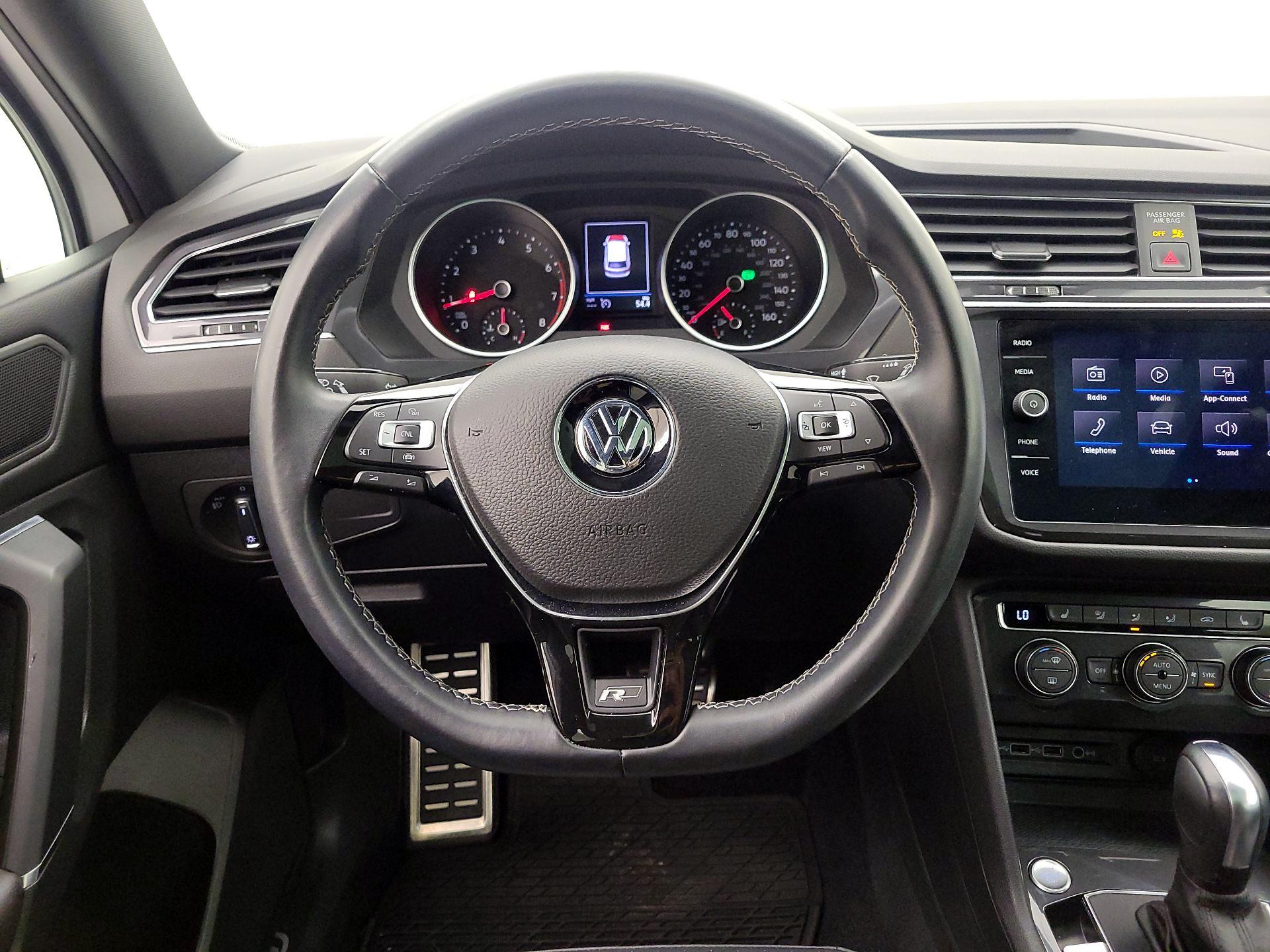 Thumbnail: 2020 Volkswagen Tiguan - 10