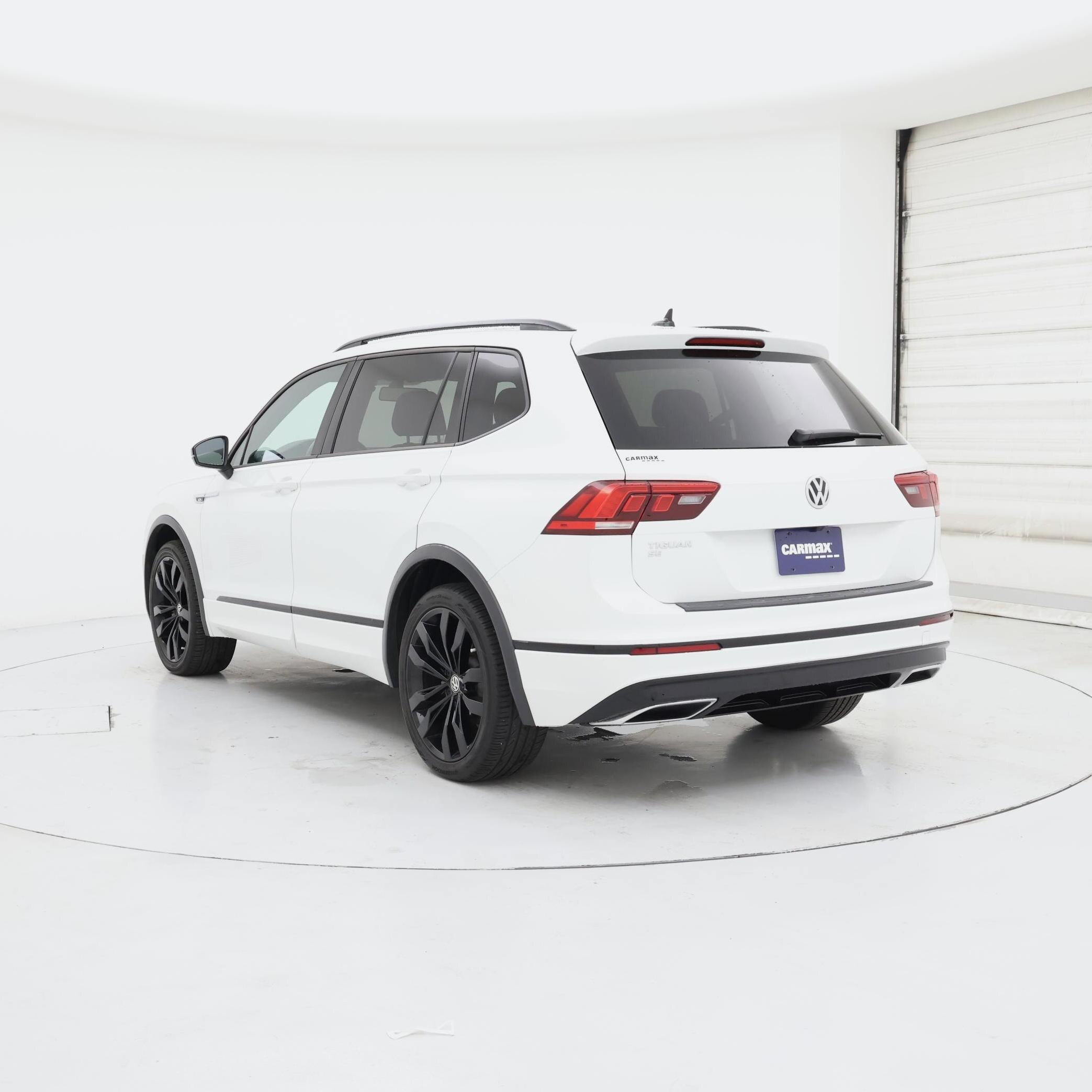 Thumbnail: 2020 Volkswagen Tiguan - 2