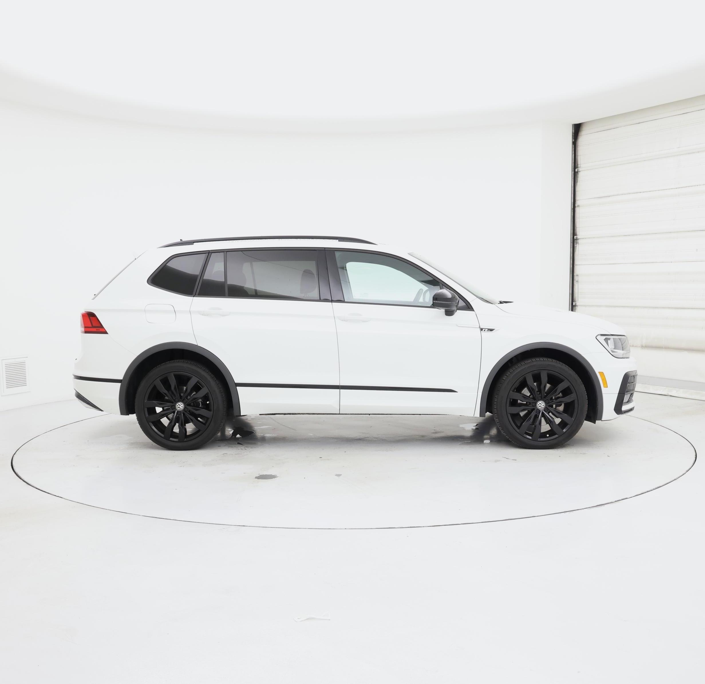 Thumbnail: 2020 Volkswagen Tiguan - 7